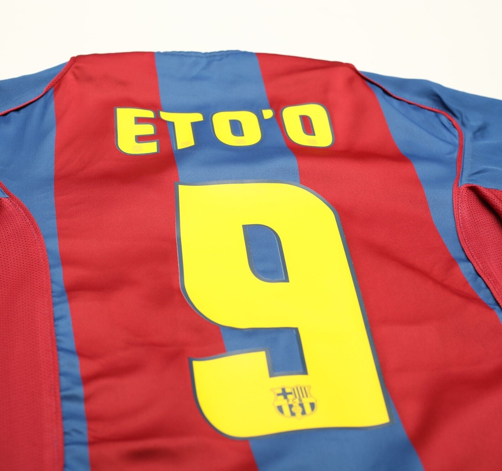2004/05 ETO'O #9 Barcelona Vintage Nike Home Football Shirt Jersey (S)