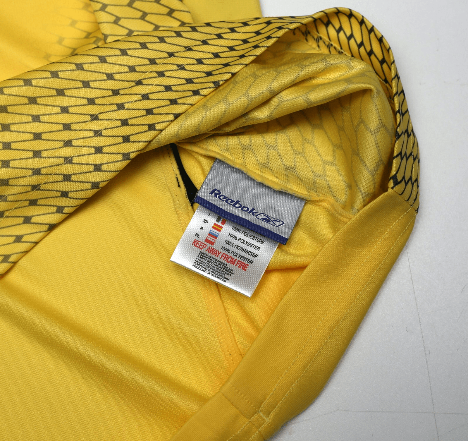 2004/05 GERRARD #8 Liverpool Vintage Reebok European Away Football Shirt (M)