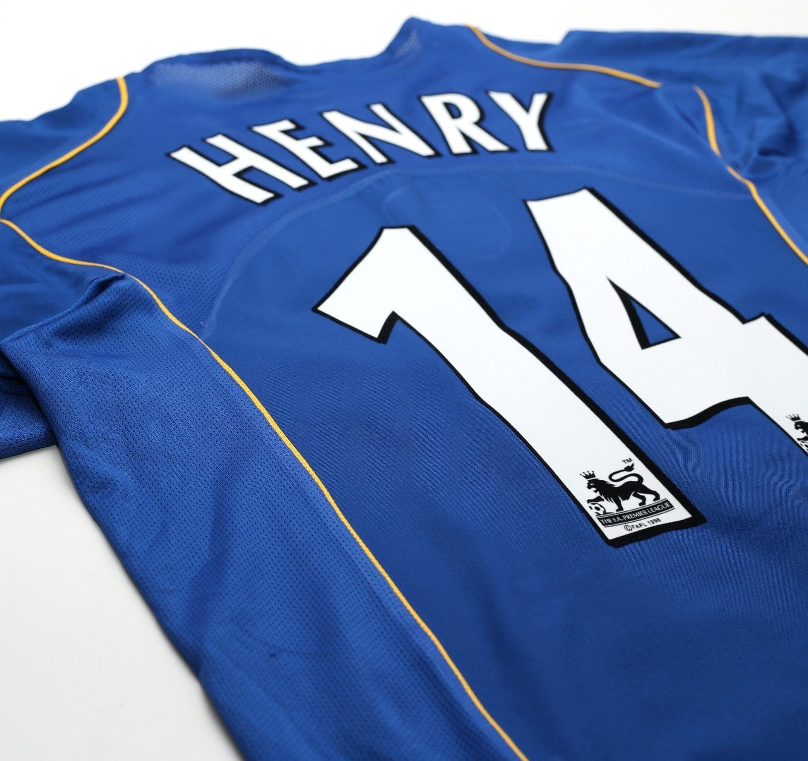2004/05 HENRY #14 Arsenal Vintage Nike Away Football Shirt (M)