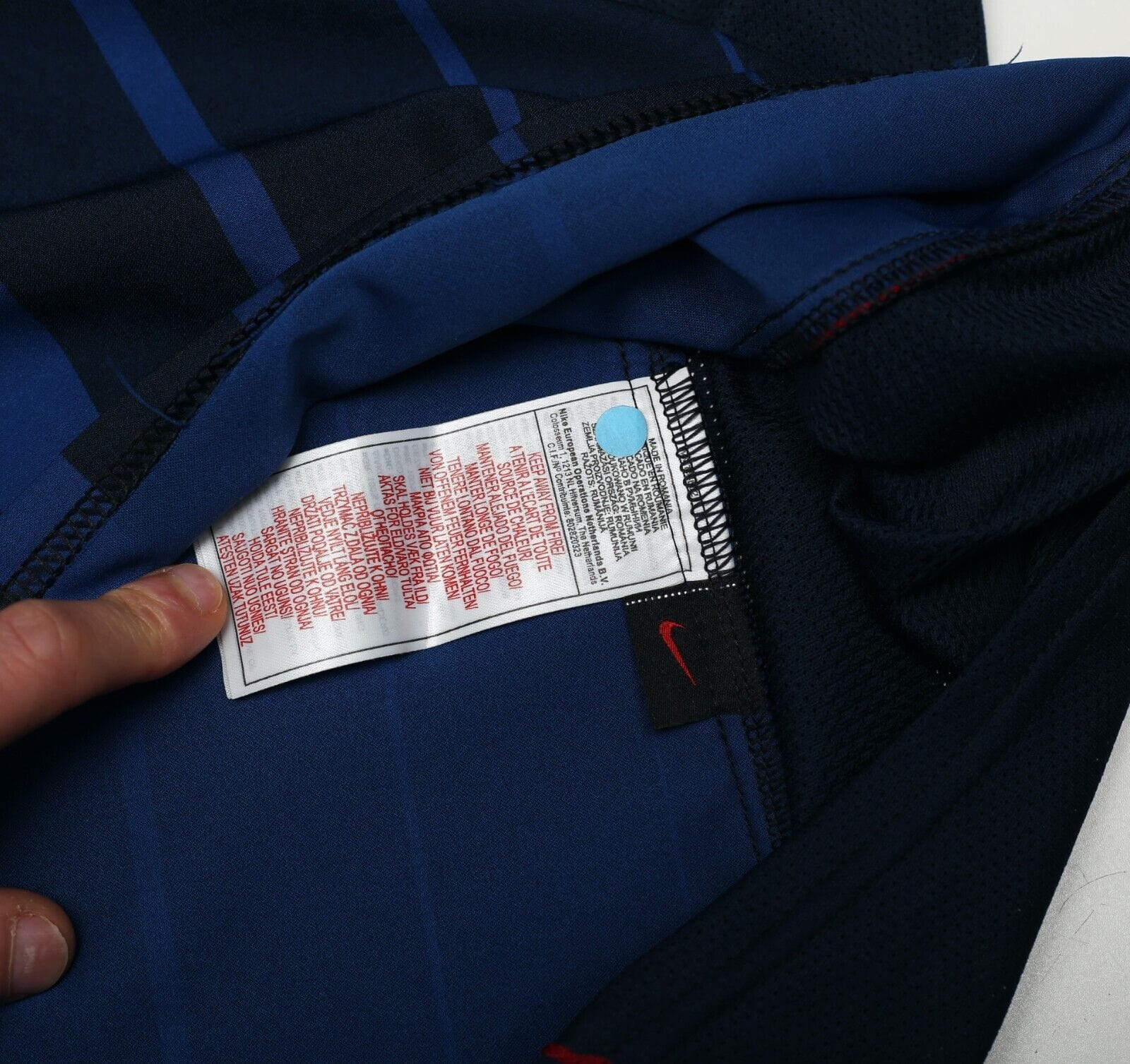 2004/05 RONALDINHO #10 Barcelona Vintage Nike Away Football Shirt (XL)