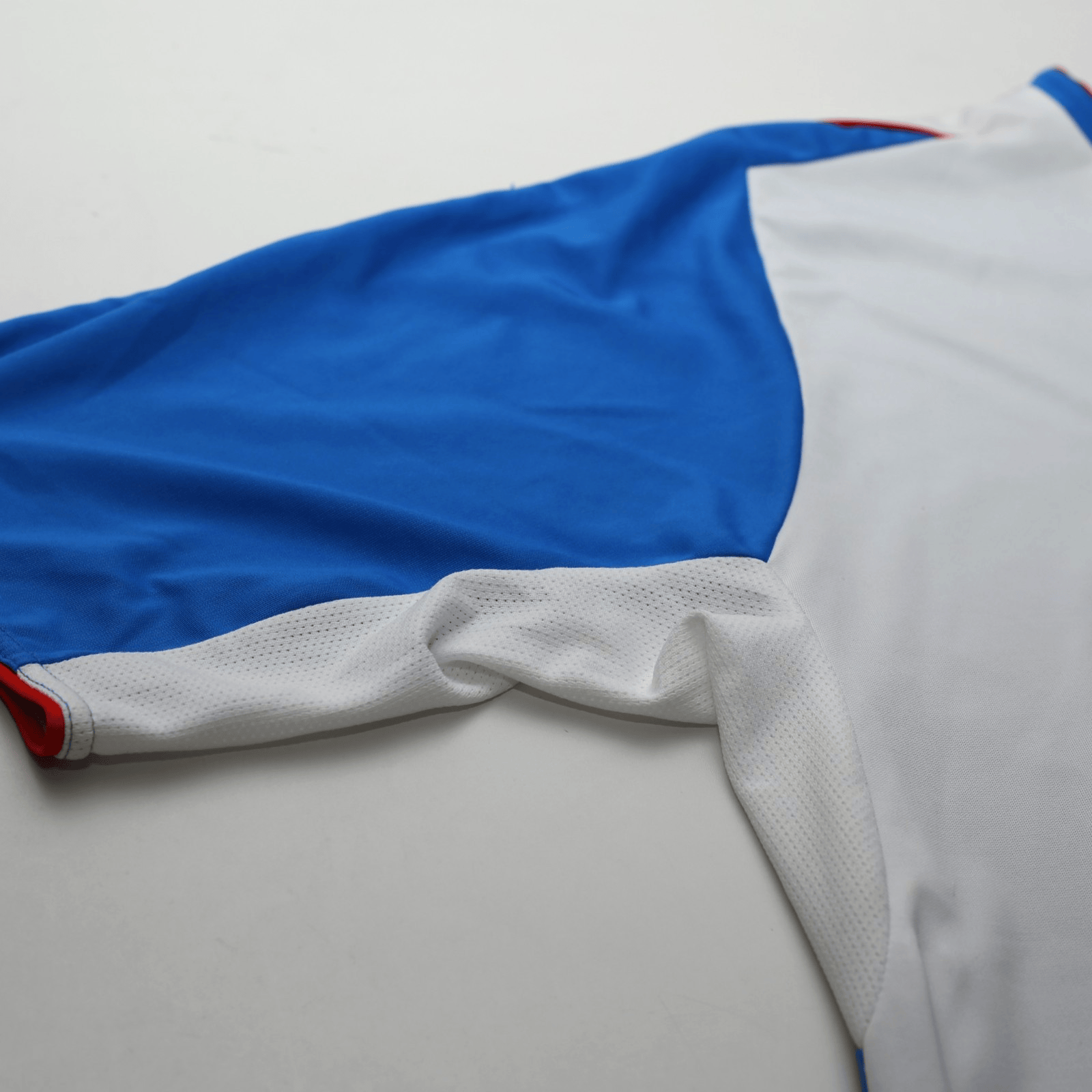 2004/05 Tugay #8 Blackburn Rovers Vintage Lonsdale Home Football Shirt (L)