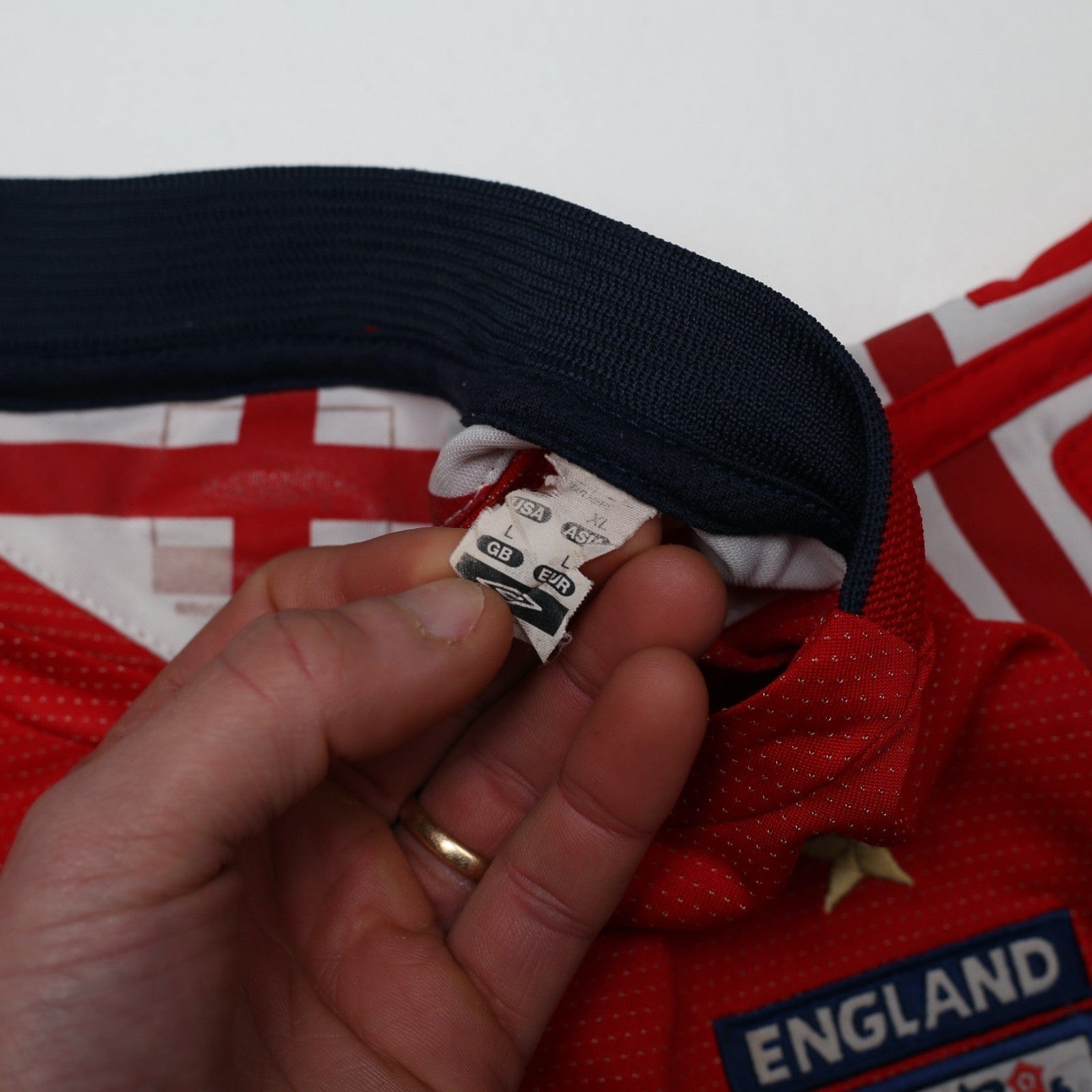 2004/06 Beckham #7 England Vintage Umbro Away Football Shirt (L) EURO 2004