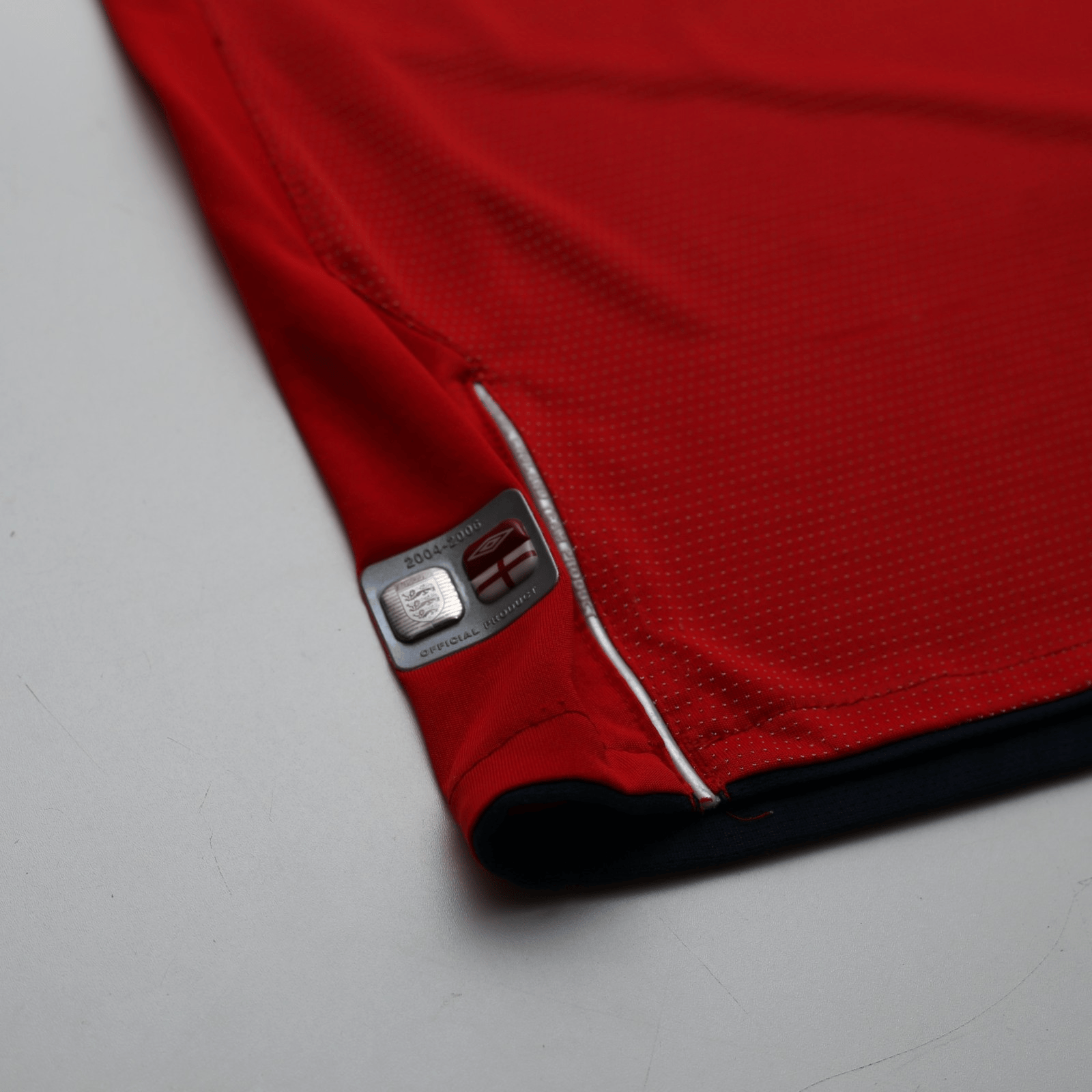 2004/06 Beckham #7 England Vintage Umbro Away Football Shirt (M) EURO 2004