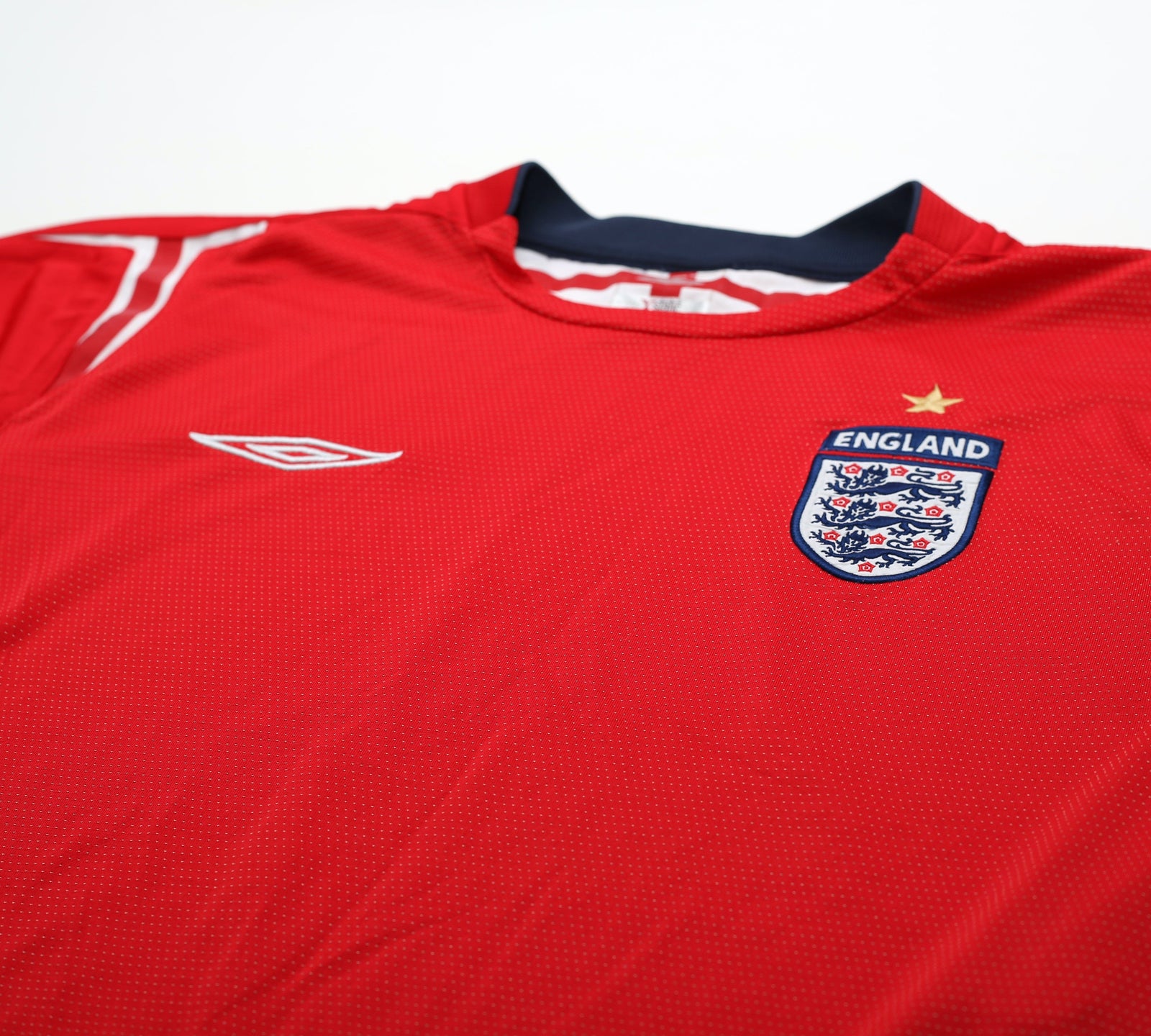 2004/06 ENGLAND Vintage Umbro Away Football Shirt (L)