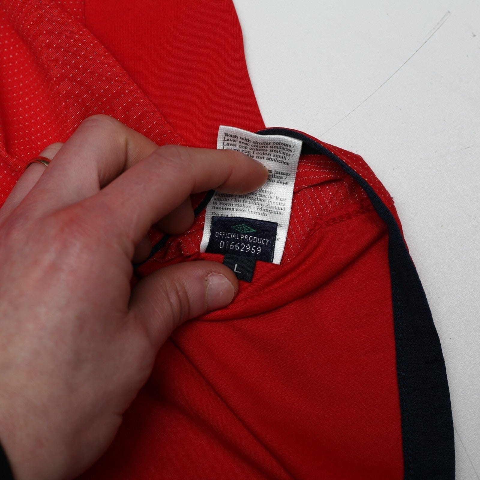 2004/06 Gerrard #4 England Vintage Umbro Away Football Shirt (L) EURO 2004