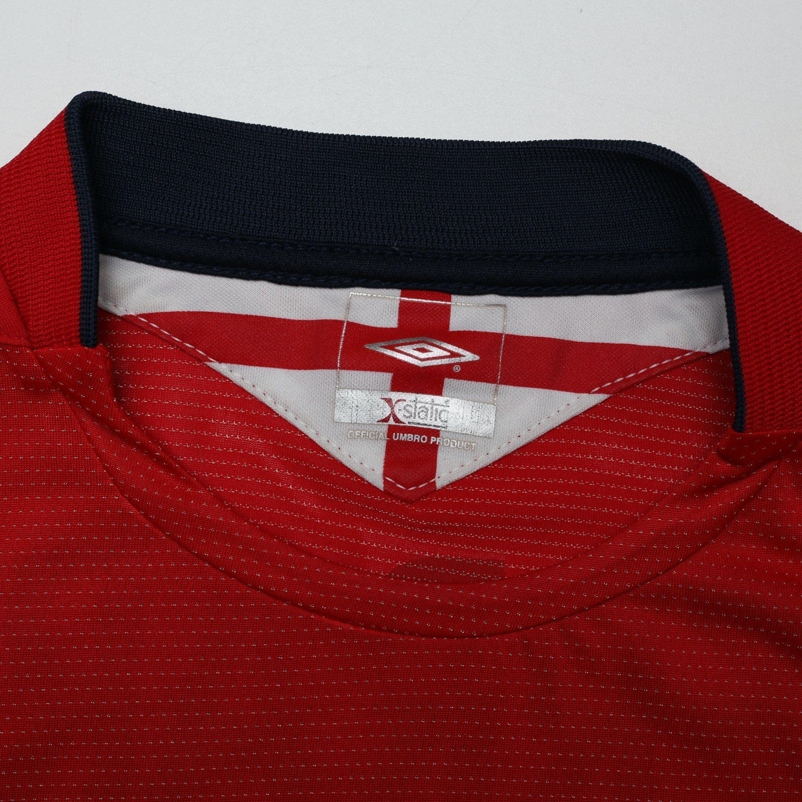 2004/06 Gerrard #4 England Vintage Umbro Away Football Shirt (L) EURO 2004