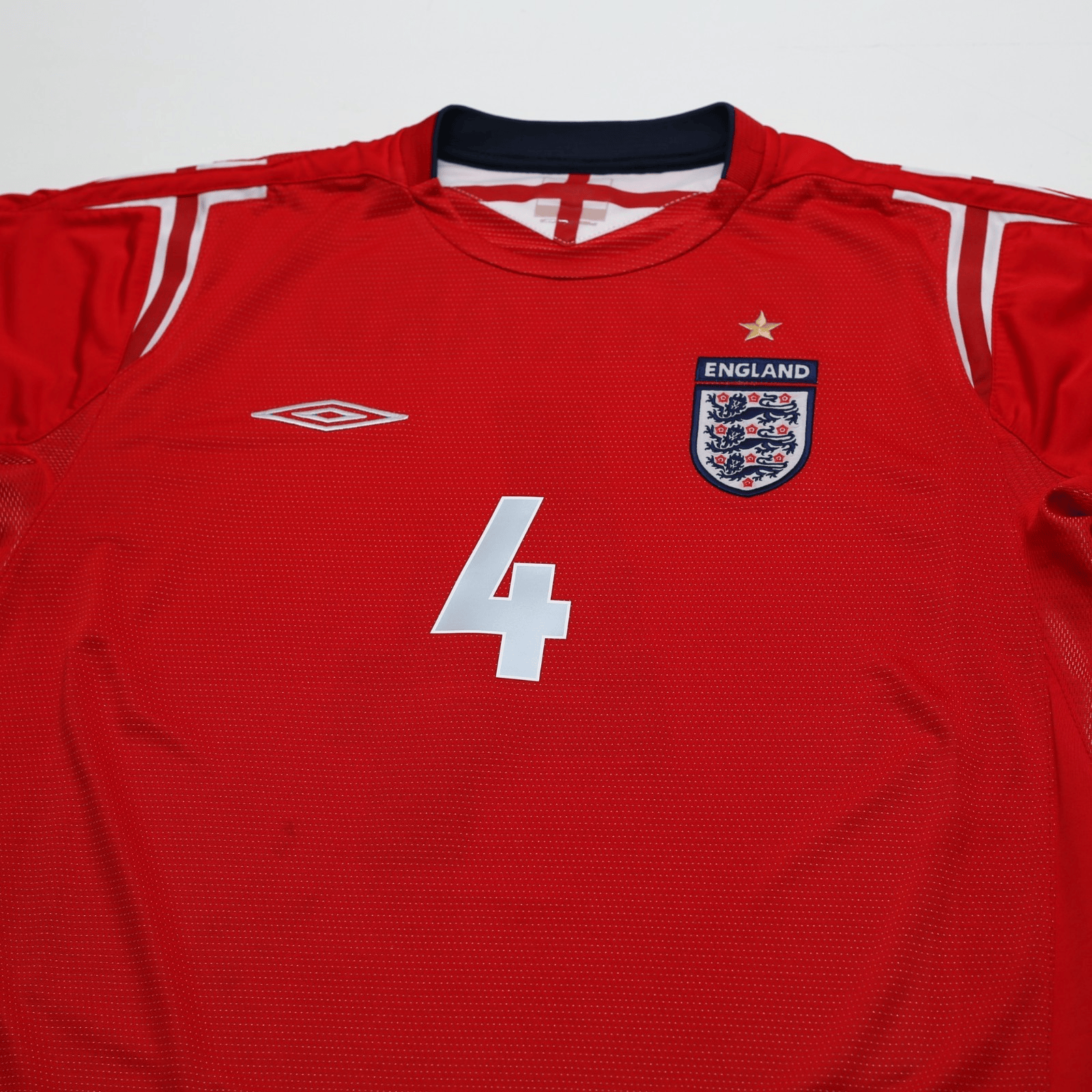 2004/06 Gerrard #4 England Vintage Umbro Away Football Shirt (L) EURO 2004