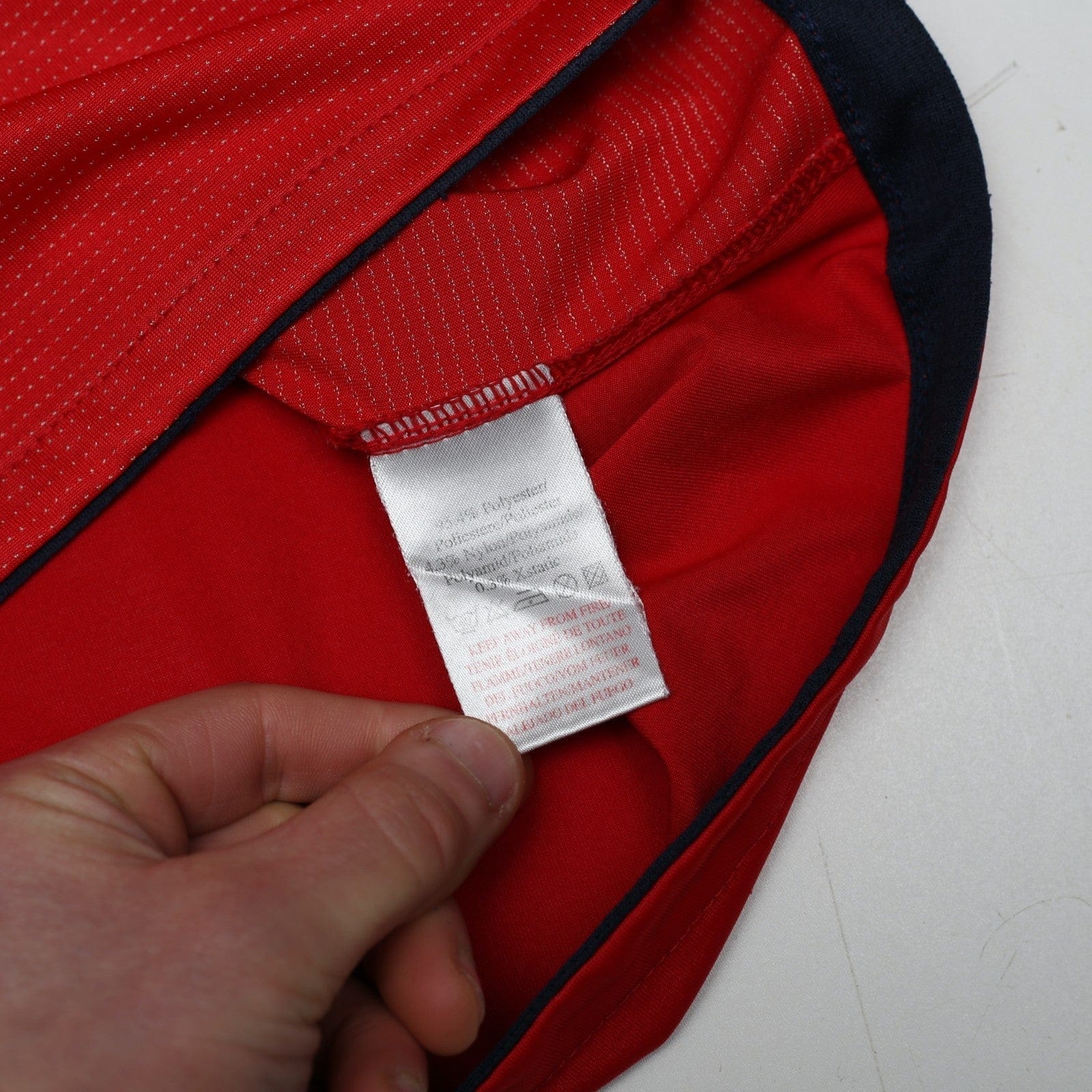 2004/06 Gerrard #4 England Vintage Umbro Away Football Shirt (M) EURO 2004