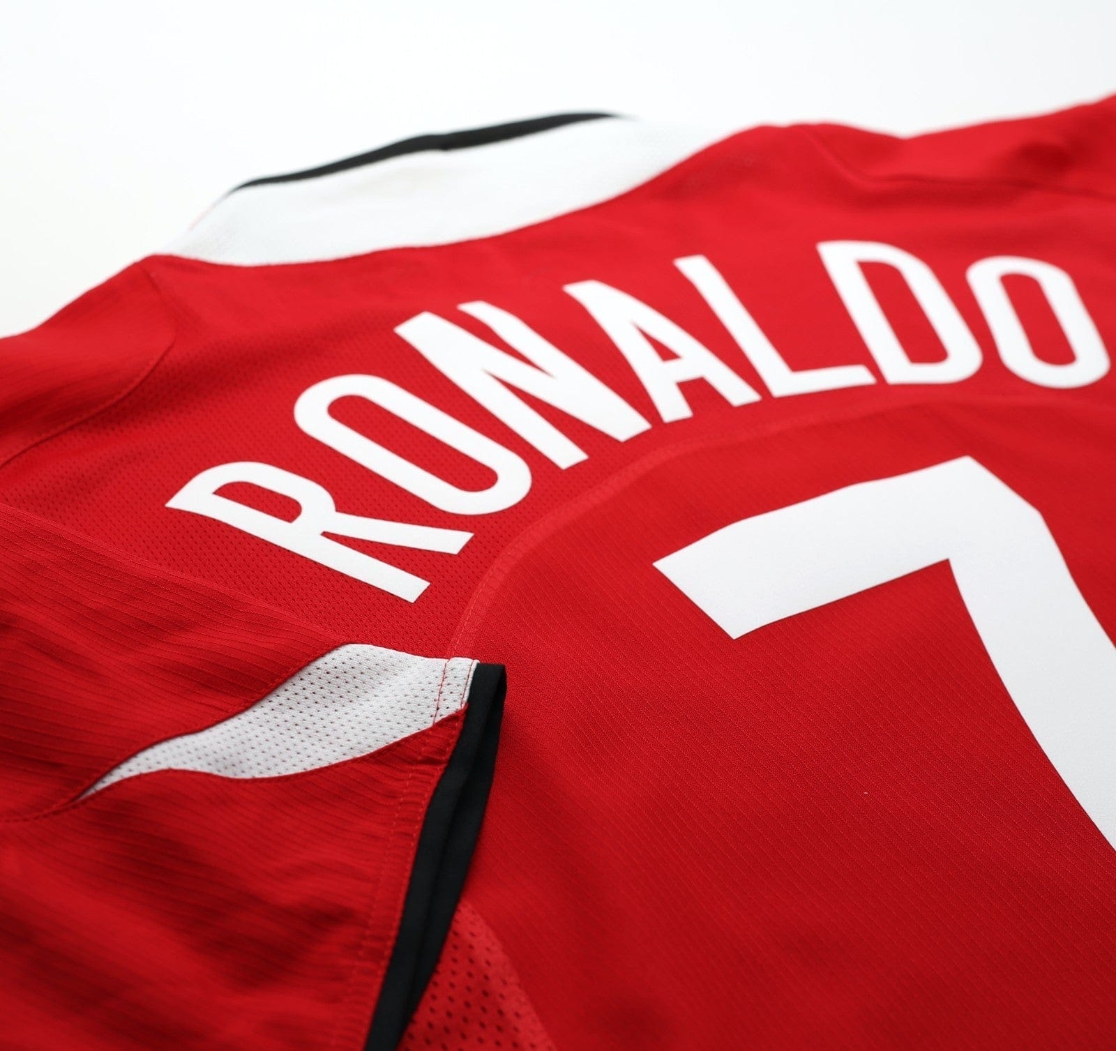 2004/06 RONALDO #7 Manchester United Vintage Nike UCL Home Football Shirt (M)