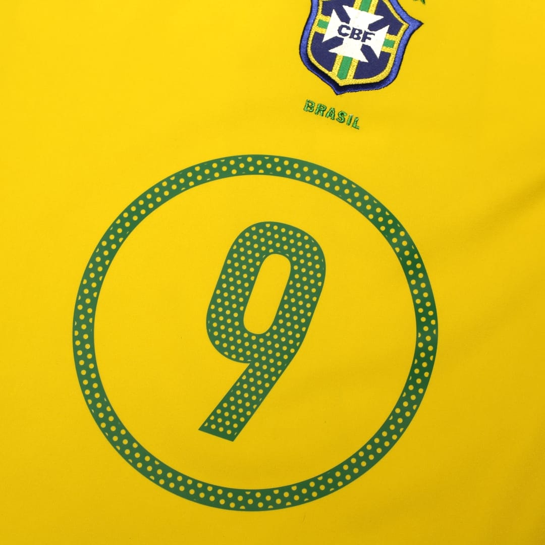 2004/06 Ronaldo #9 Brazil Vintage Nike Home Football Shirt (L) Total 90
