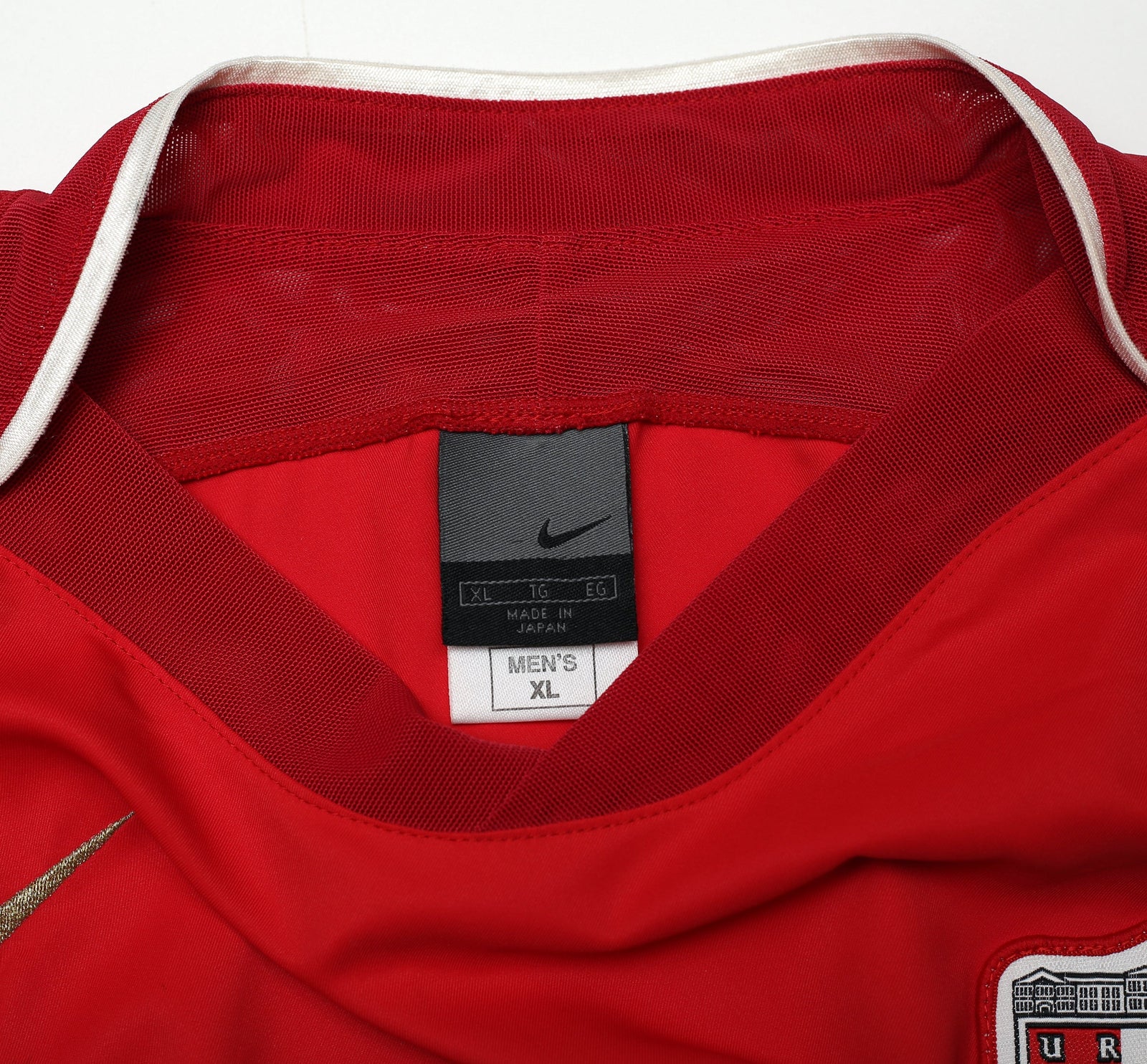 2004 Urawa Red Diamonds Home Shirt (XL)