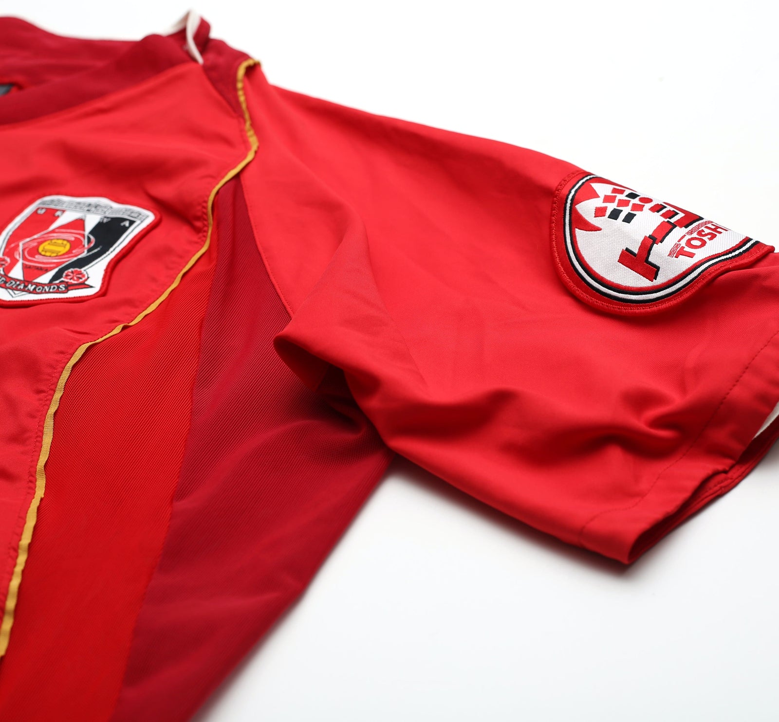 2004 Urawa Red Diamonds Home Shirt (XL)