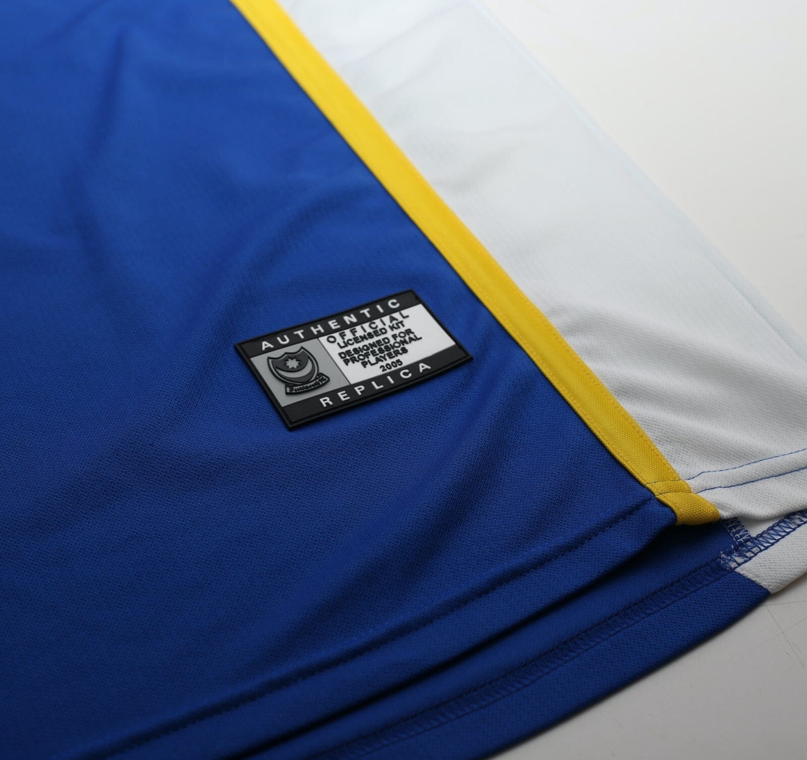 2005/06 D'ALESSANDRO #4 Portsmouth Vintage Jako Home Football Shirt (L)