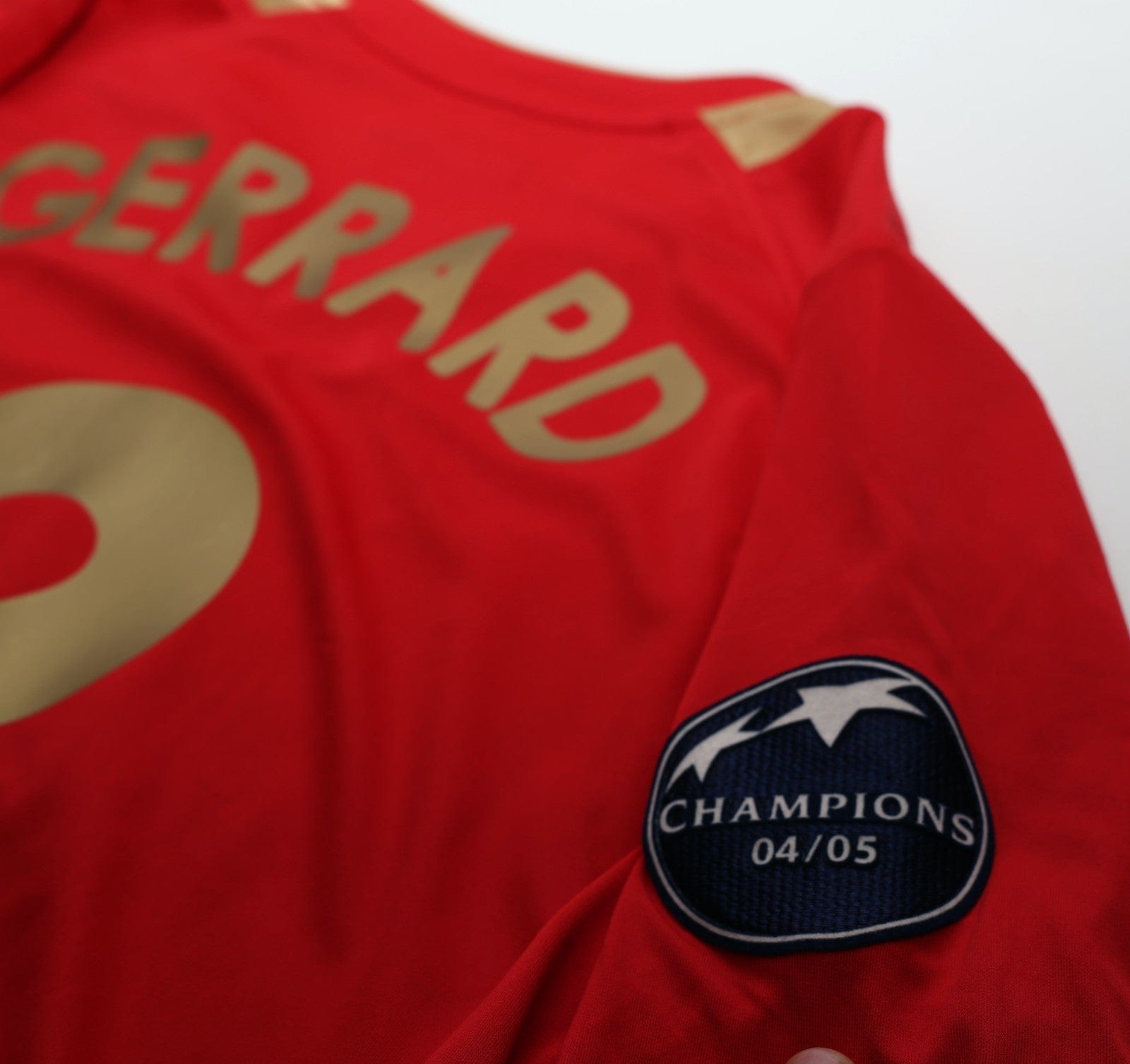 2005/06 GERRARD #8 Liverpool Vintage Reebok European Home Football Shirt (M)