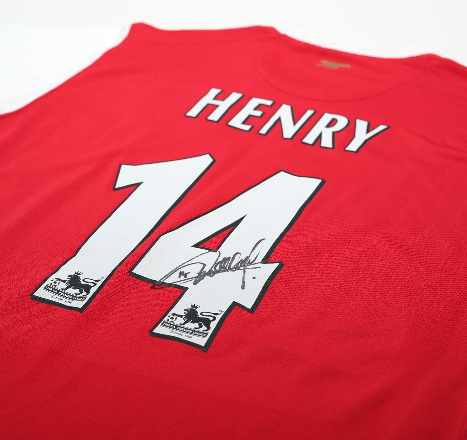 2006/07 HENRY #14 Arsenal Vintage Nike Home Football Shirt (M) SIGNED