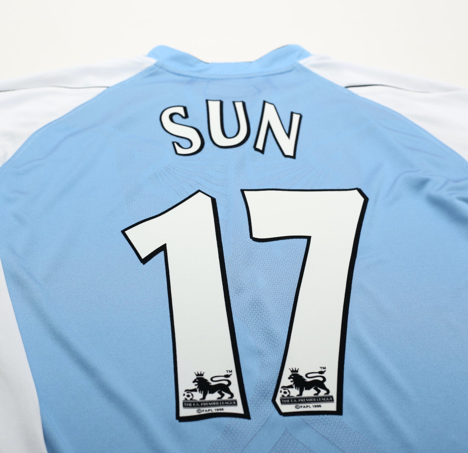 2006/07 SUN JI HAI #17 Manchester City Vintage Reebok Long Sleeve Football Home Shirt (M)