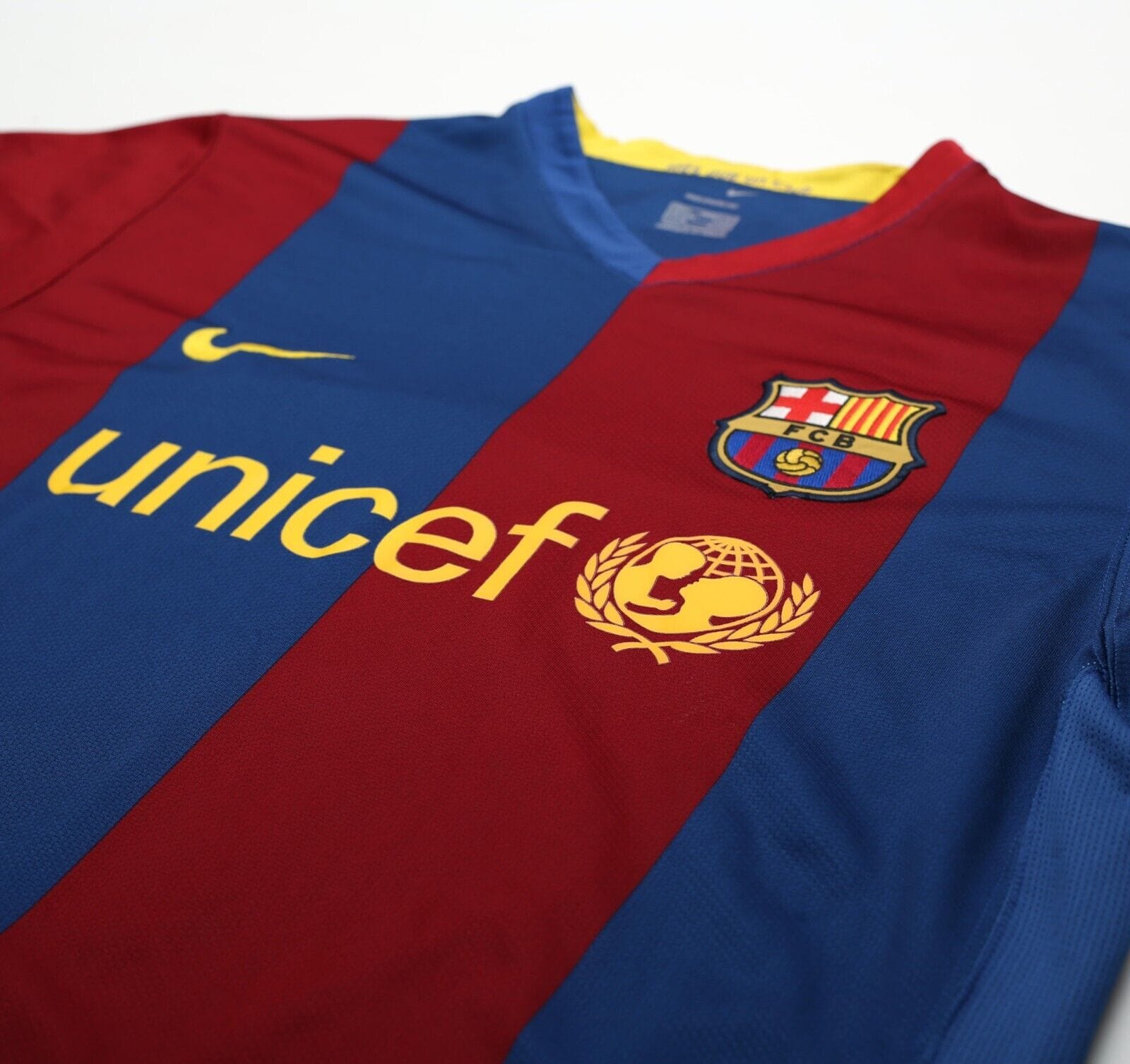 2006/07 XAVI #6 Barcelona Vintage Nike Home Football Shirt (L)