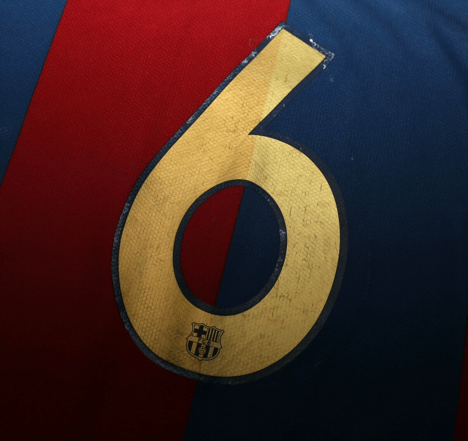 2006/07 XAVI #6 Barcelona Vintage Nike Home Football Shirt (L)