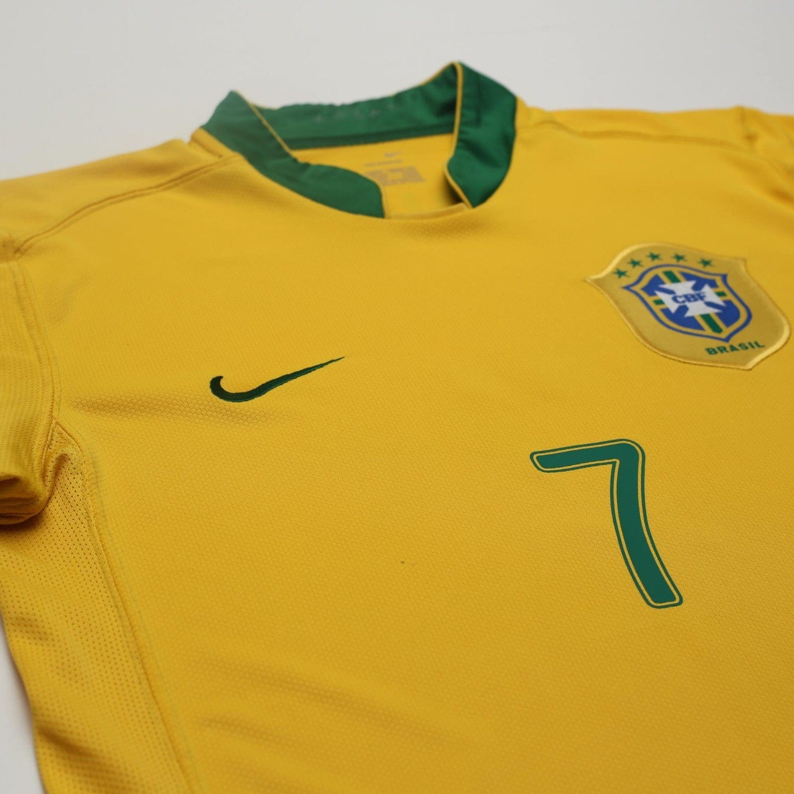 2006/08 Adriano #7 Brazil Vintage Nike Home Football Shirt (M) World Cup 06