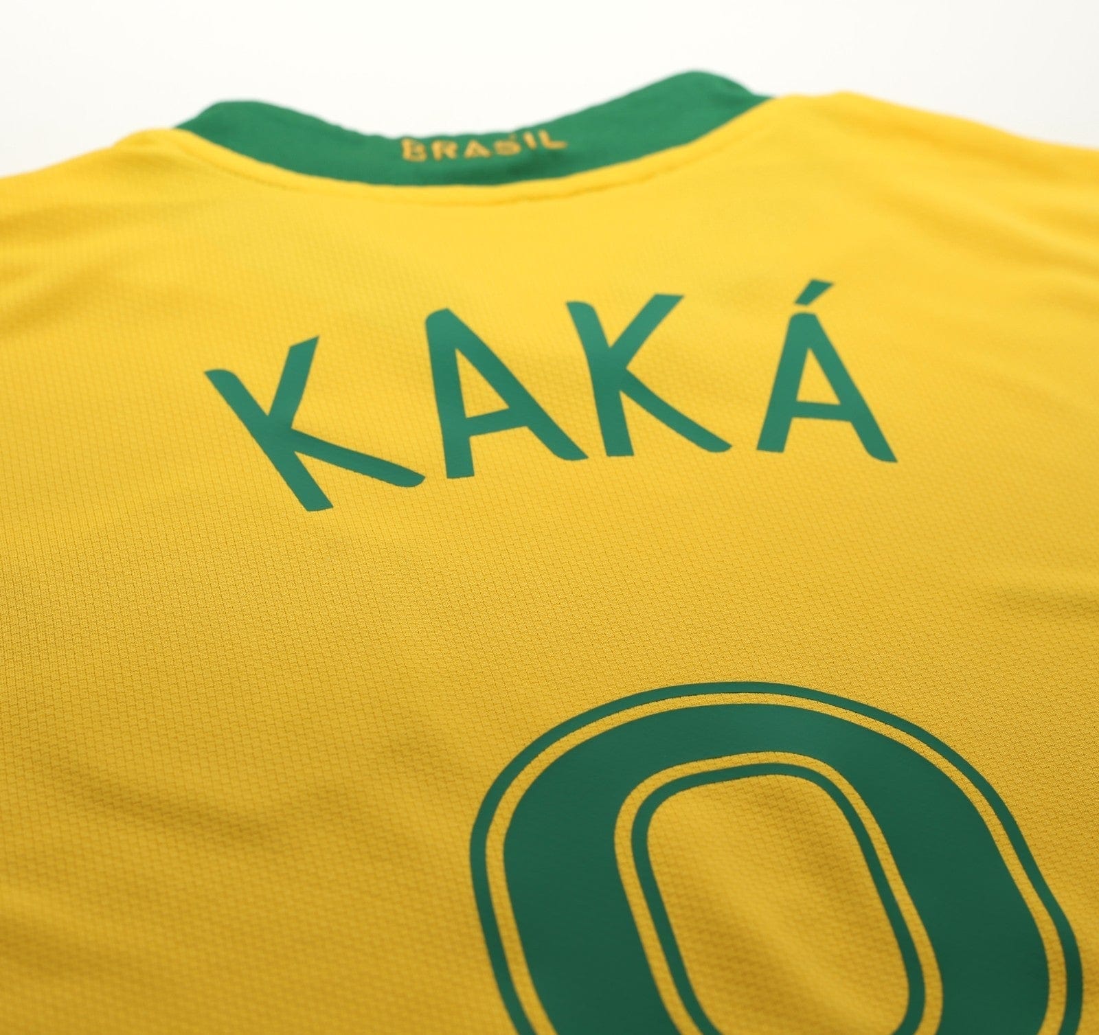 2006/08 KAKA #8 Brazil Vintage Nike World Cup 06 Home Football Shirt (L)