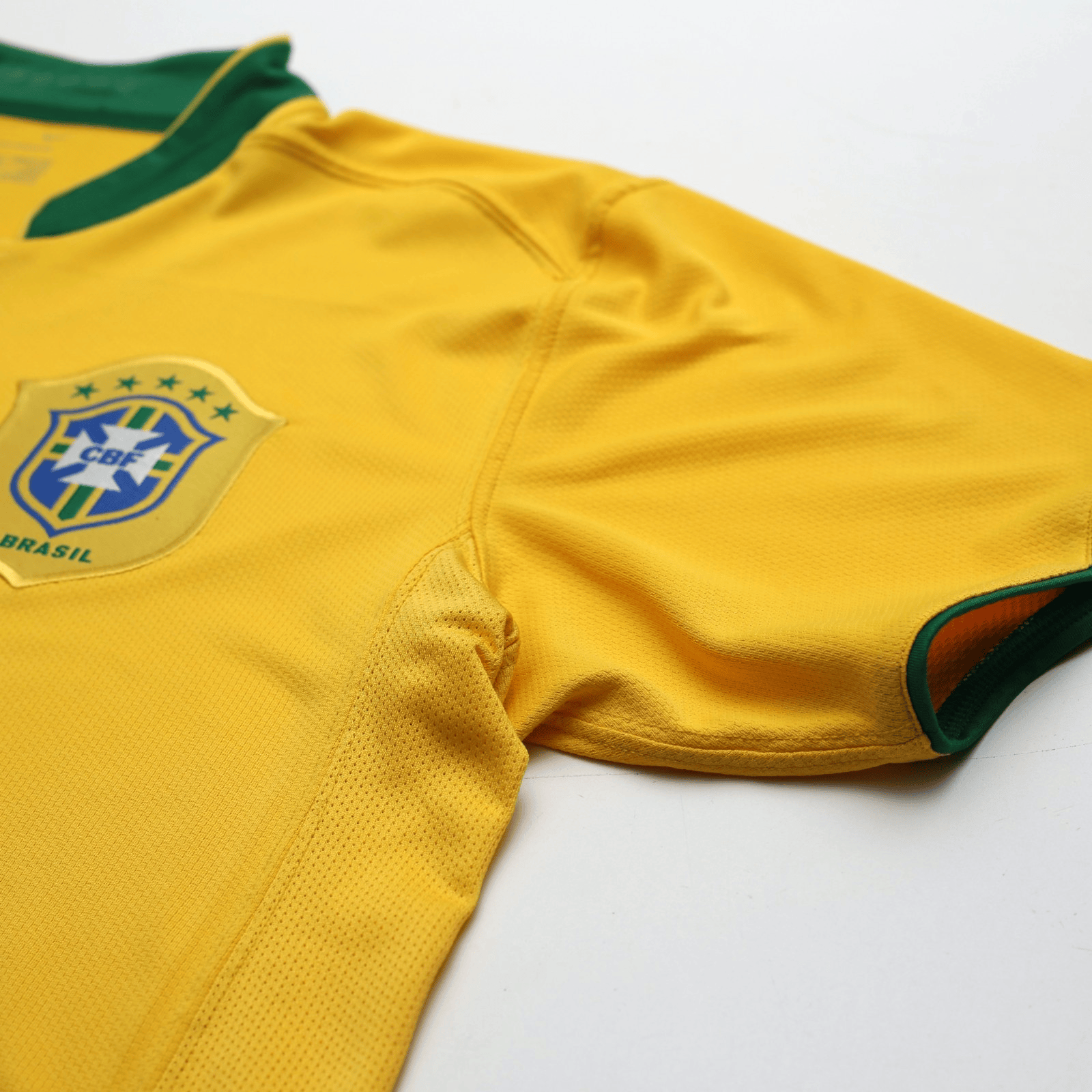 2006/08 Kaka #8 Brazil Vintage Nike World Cup 06 Home Football Shirt (M)