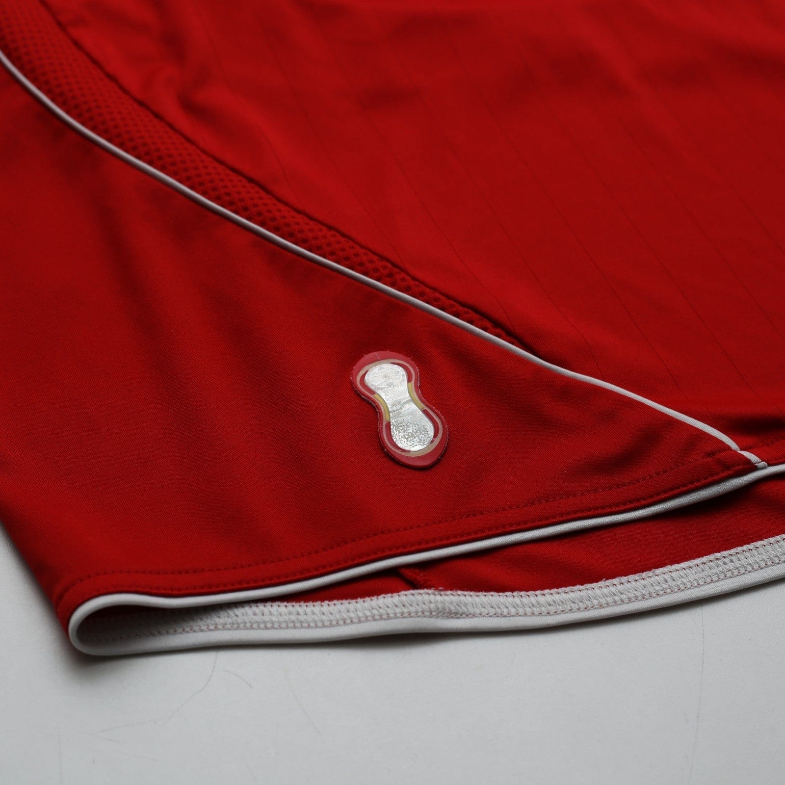 2006/08 Torres #9 Liverpool Vintage adidas Home Football Shirt (XL)