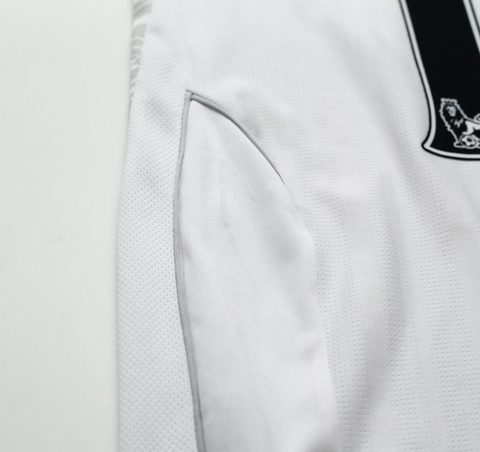 2007/08 CAHILL #17 Everton Vintage Umbro Away Football Shirt (S) SIGNED