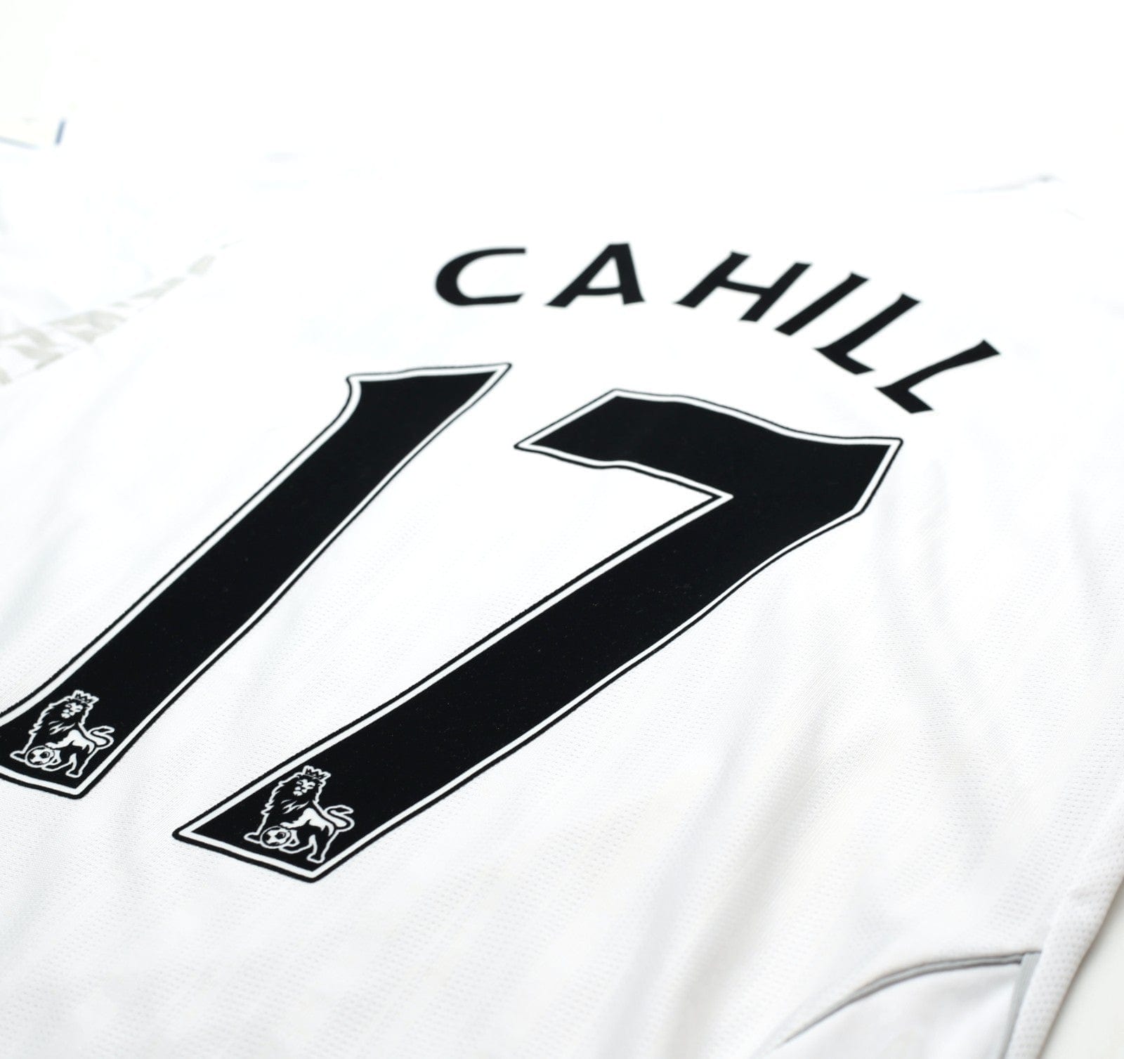 2007/08 CAHILL #17 Everton Vintage Umbro Away Football Shirt (S) SIGNED