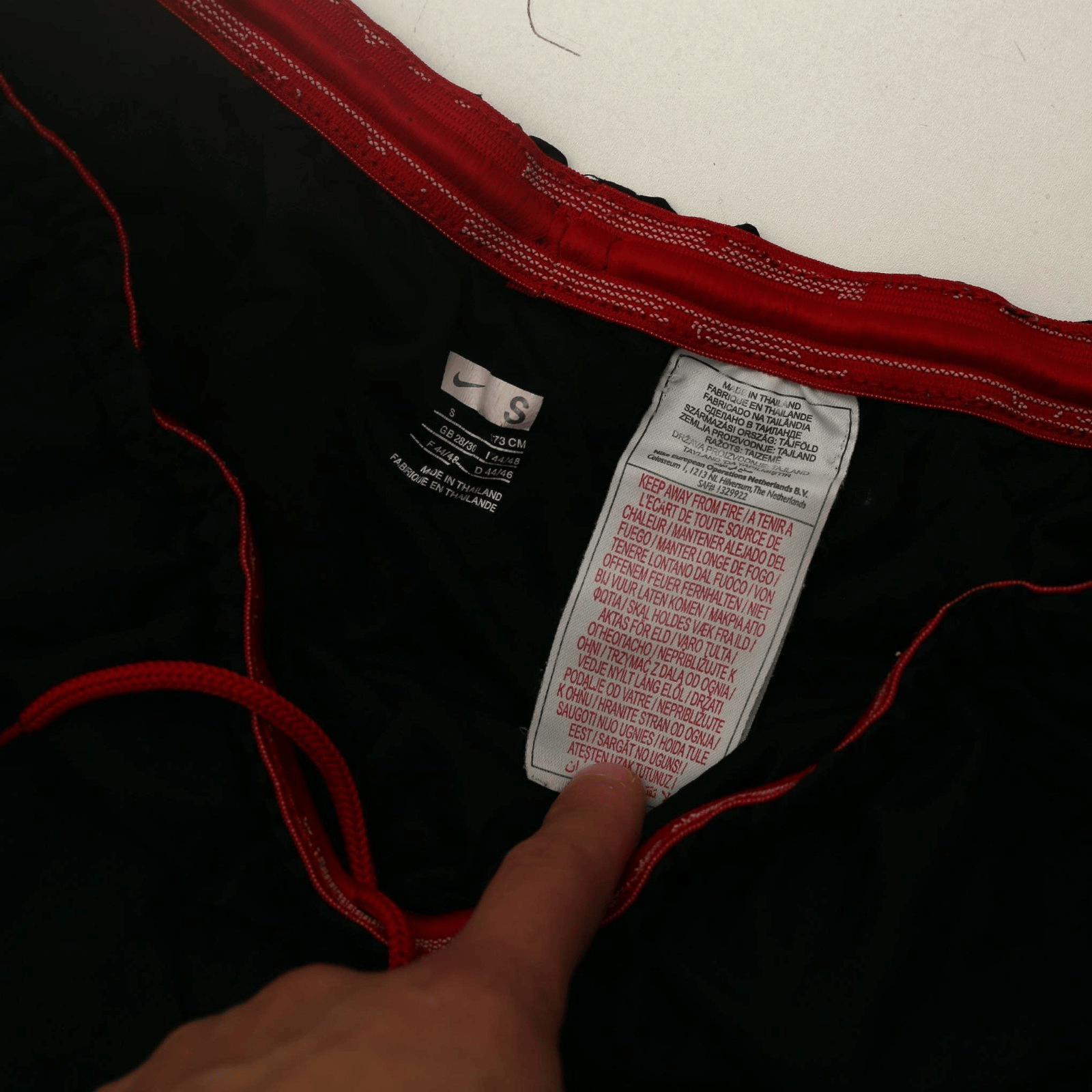 2007/09 Ronaldo #7 Manchester United Vintage Nike Home Football Shorts (S) 28/30