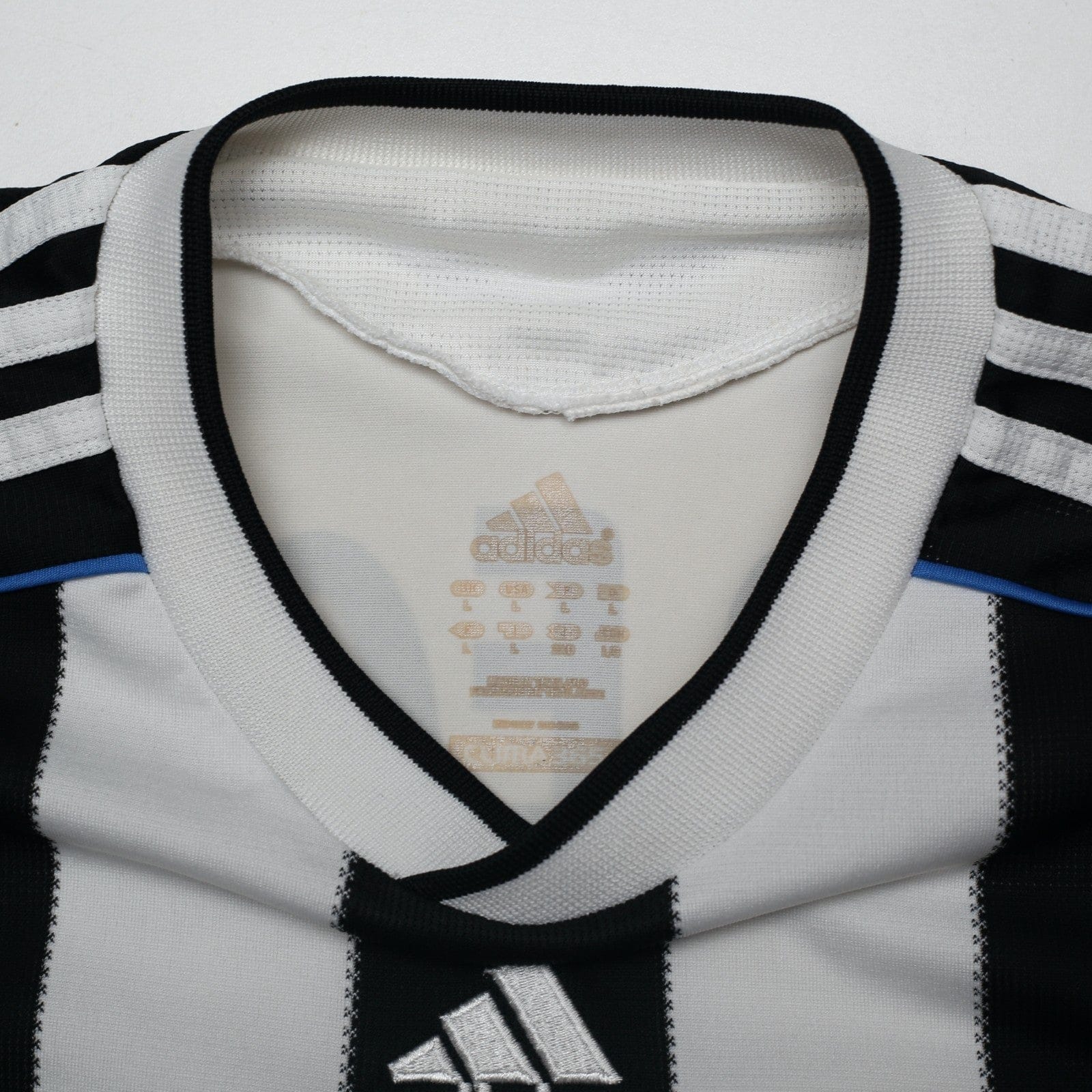 2009/10 Ameobi #23 Newcastle United Vintage adidas Home Football Shirt (L)