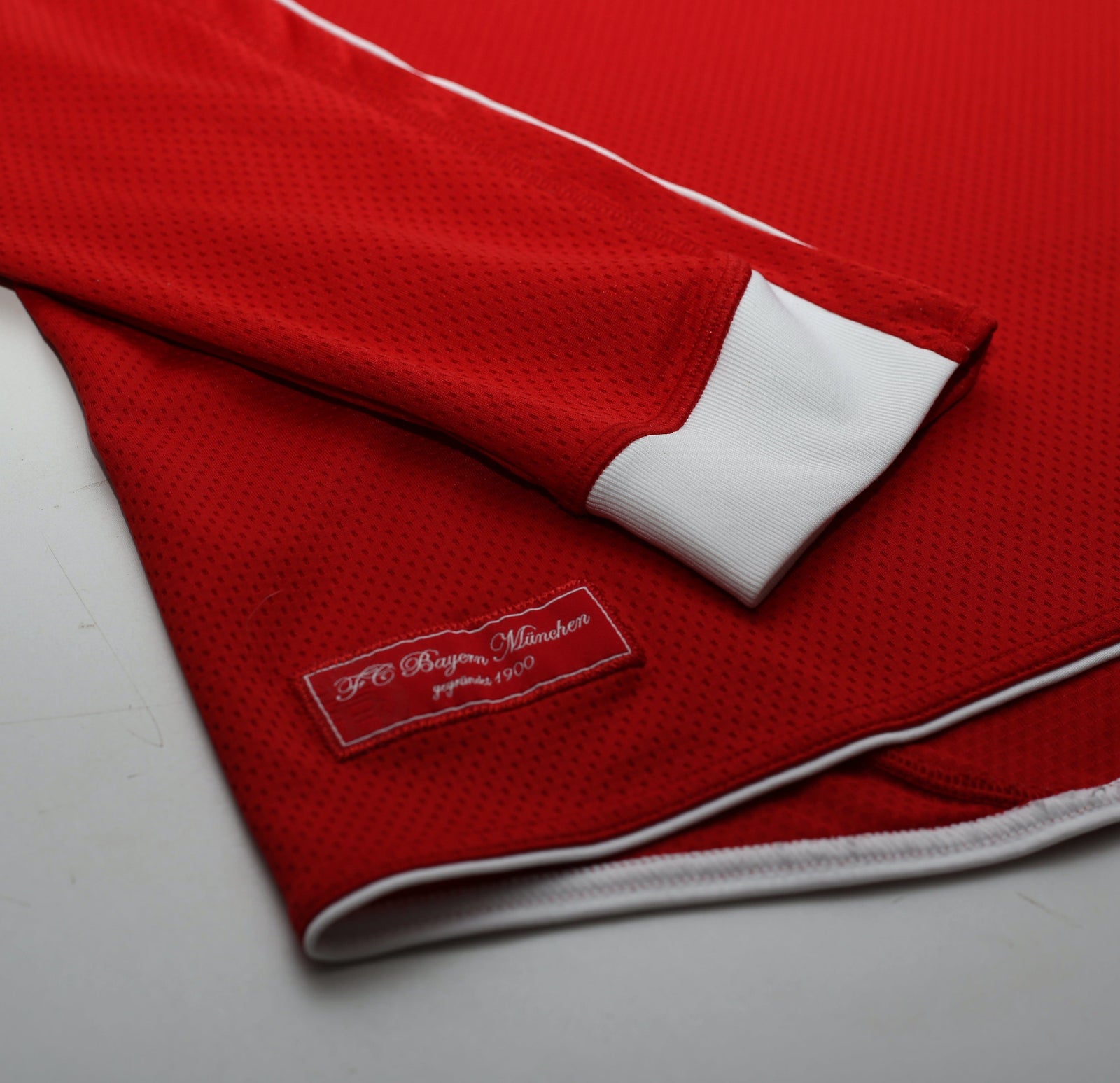 2009/10 Bayern Munich Adidas Long Sleeve Home Shirt (M)