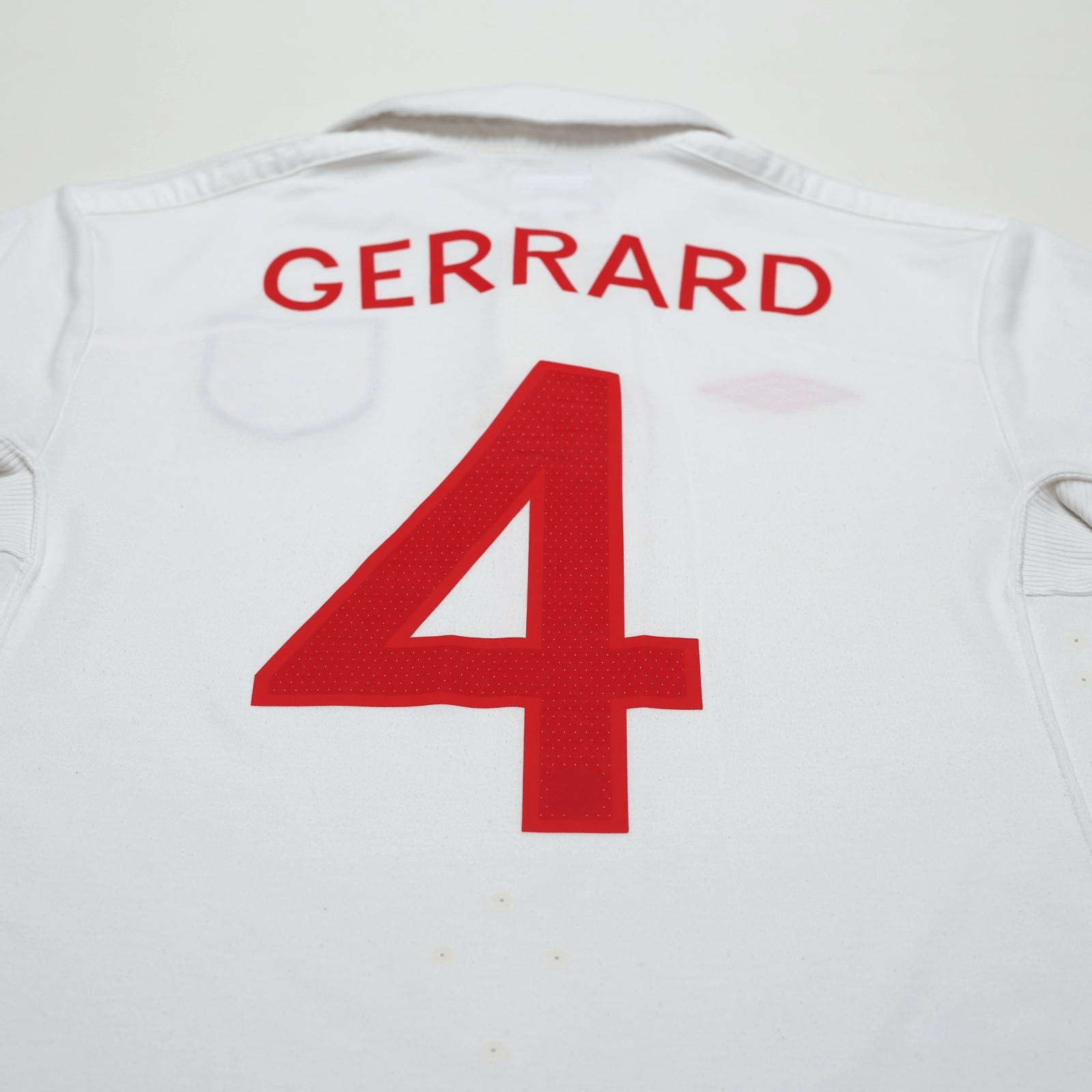 2009/10 Gerrard #4 England Vintage Umbro Home Football Shirt (S) WC 2010 (38)