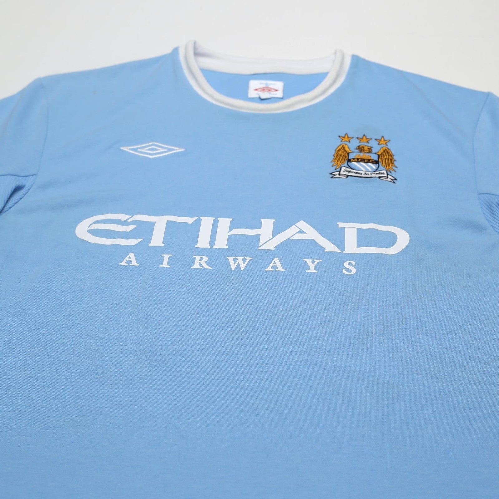 2009/10 Tevez #32 Manchester City Vintage Umbro Home Football Shirt (L) 44