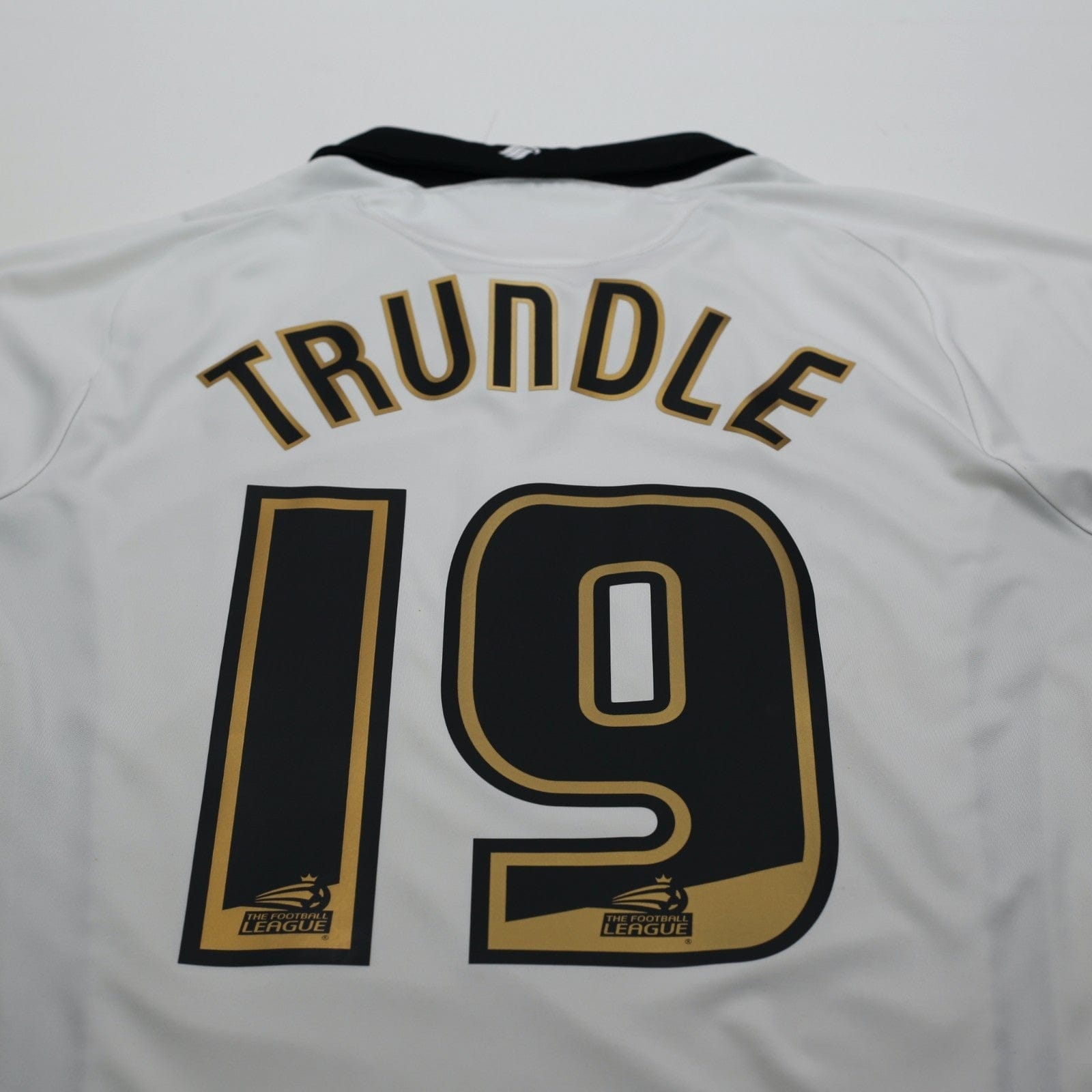 2009/10 Trundle #19 Swansea City Vintage Umbro Home Football Shirt (M)