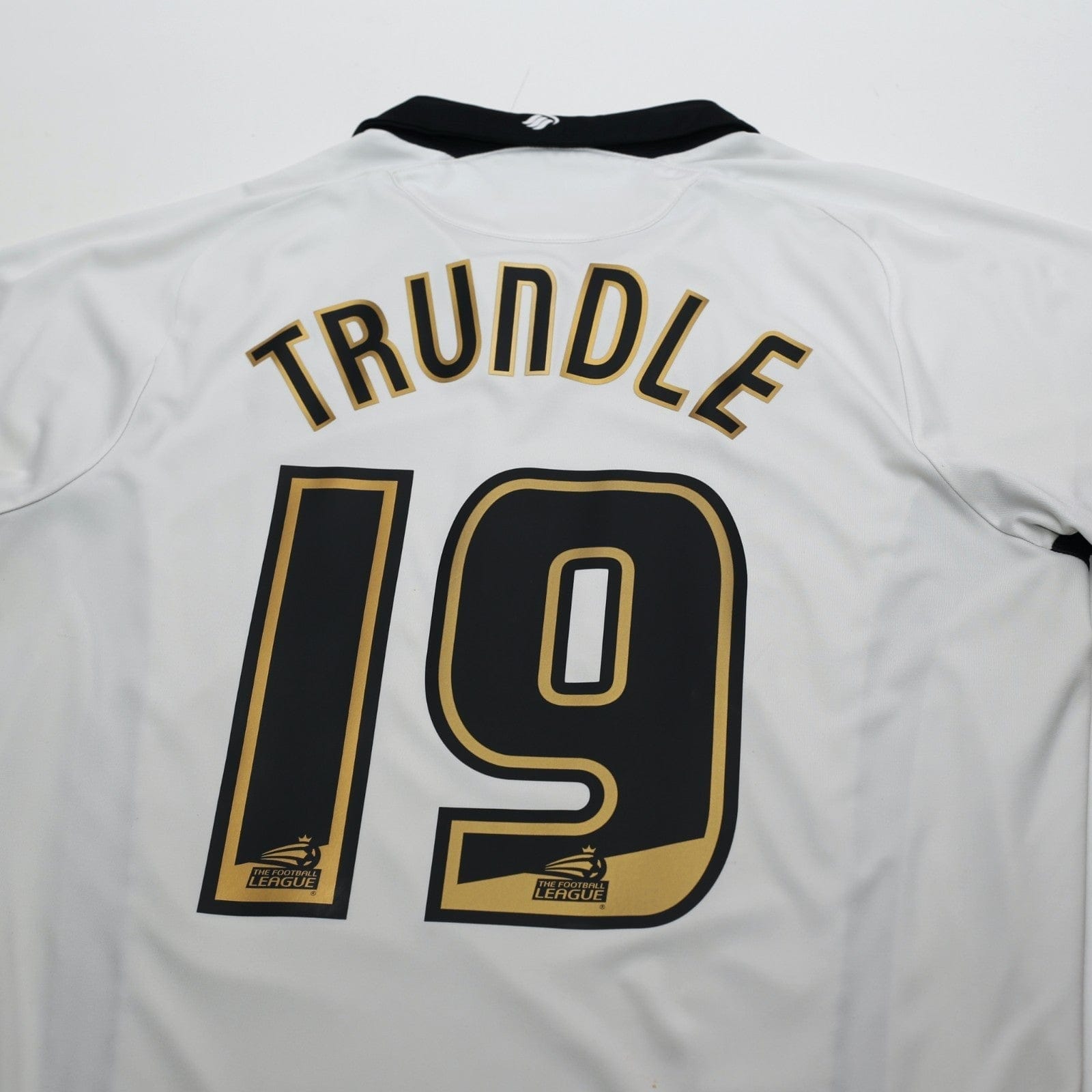 2009/10 Trundle #19 Swansea City Vintage Umbro Home Football Shirt (M)