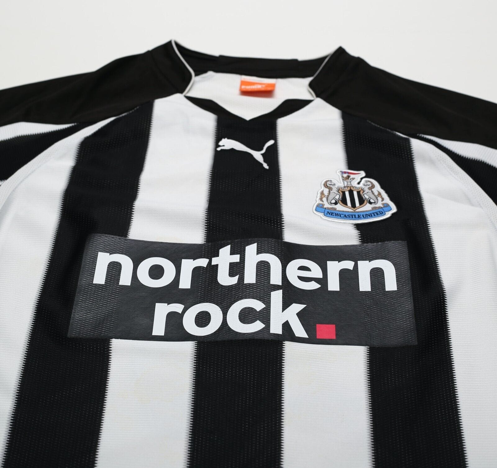 2010/11 BEN ARFA #37 Newcastle United Vintage PUMA Home Football Shirt (M)