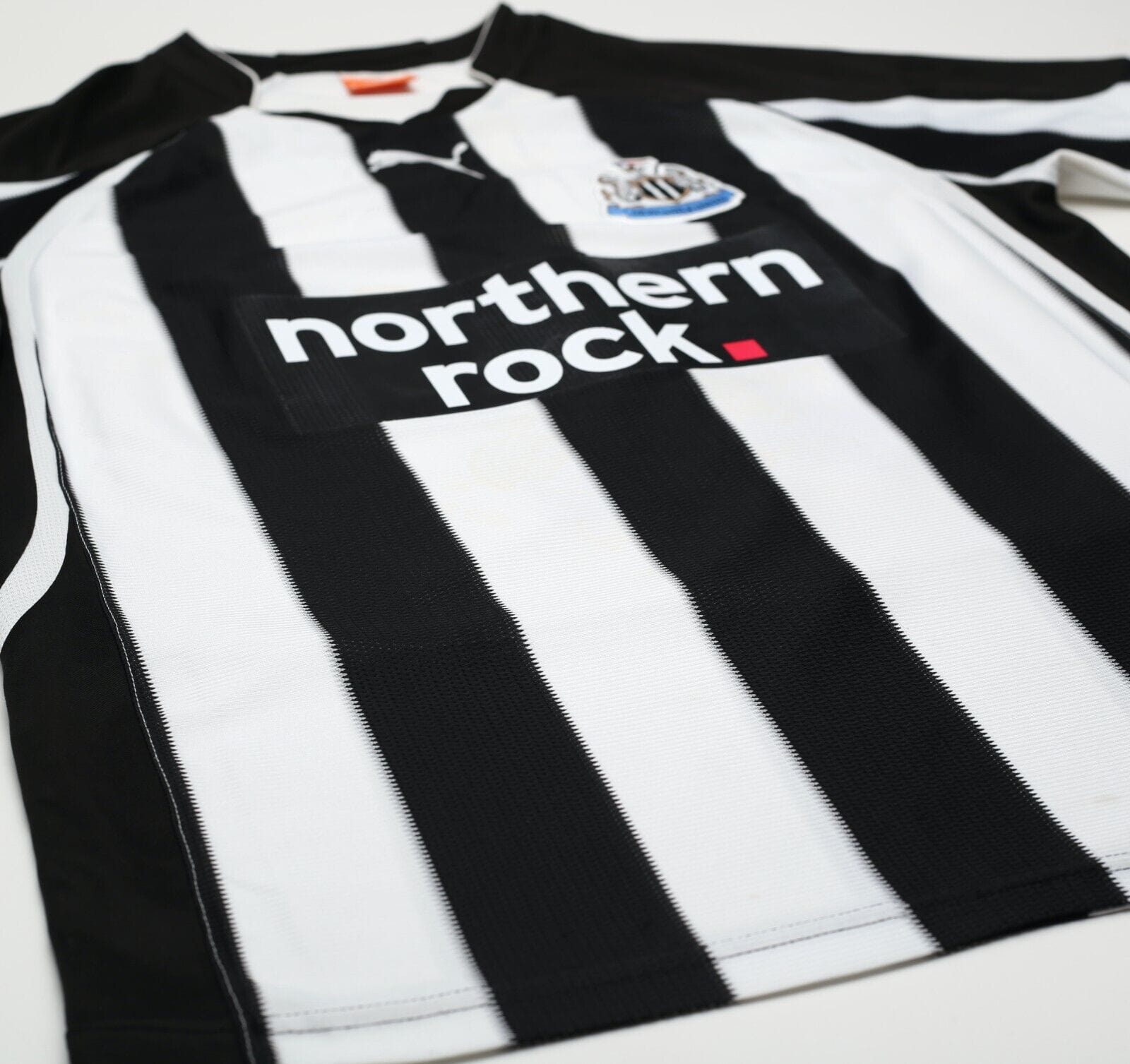 2010/11 BEN ARFA #37 Newcastle United Vintage PUMA Home Football Shirt (M)