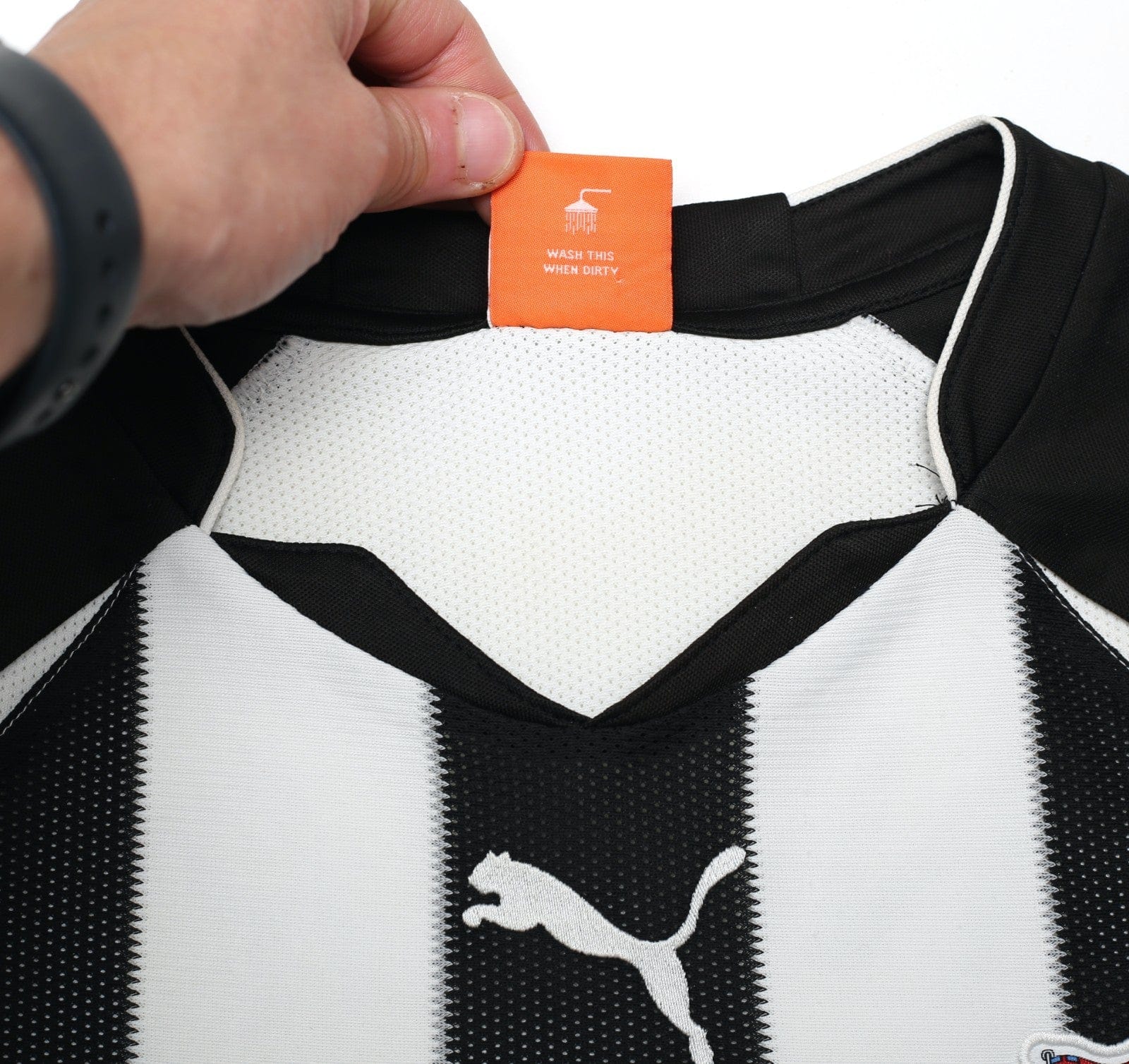 2010/11 BEN ARFA #37 Newcastle United Vintage PUMA Home Football Shirt (S)