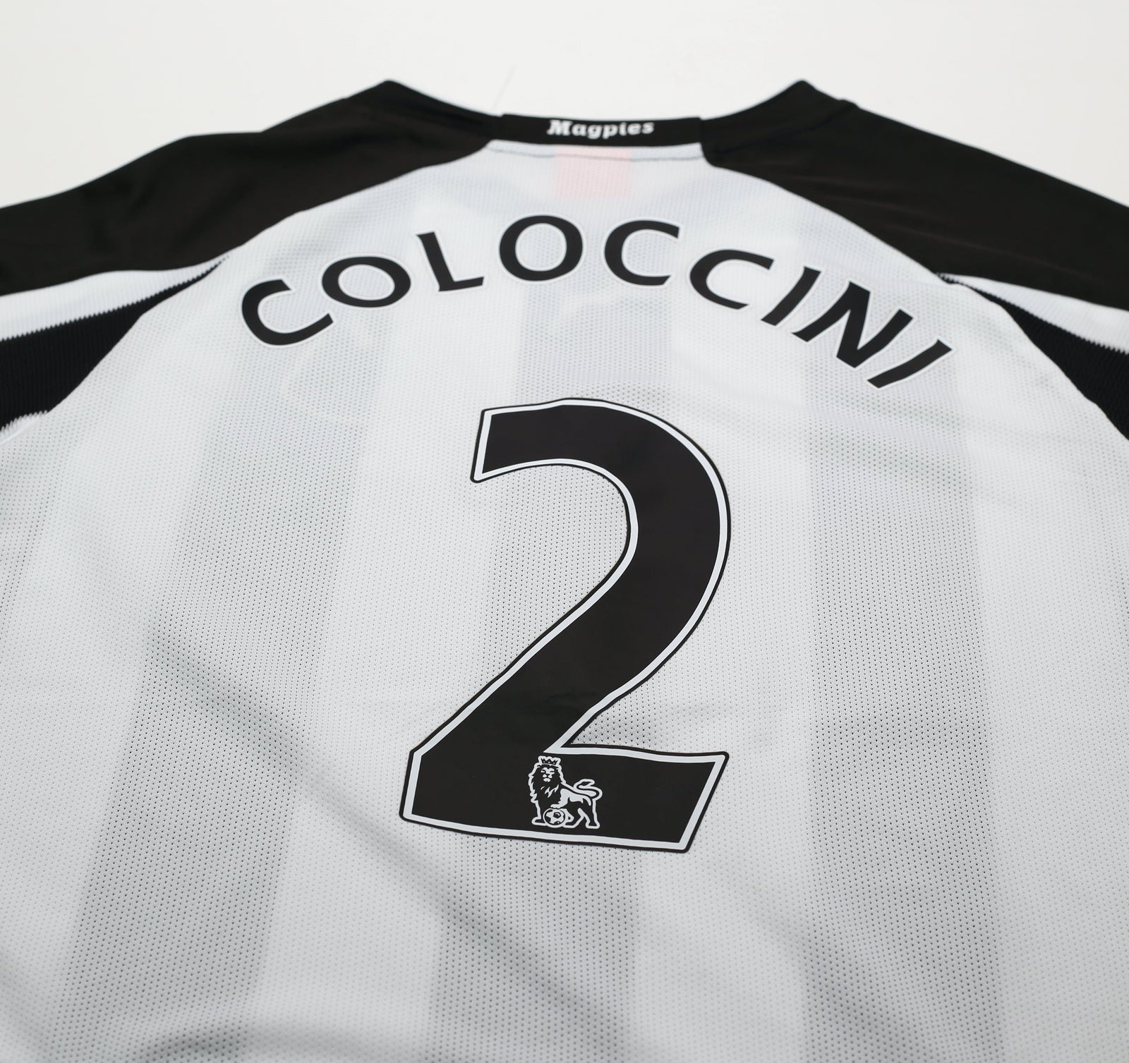 2010/11 COLOCCINI #2 Newcastle United Vintage PUMA Home Football Shirt (M)