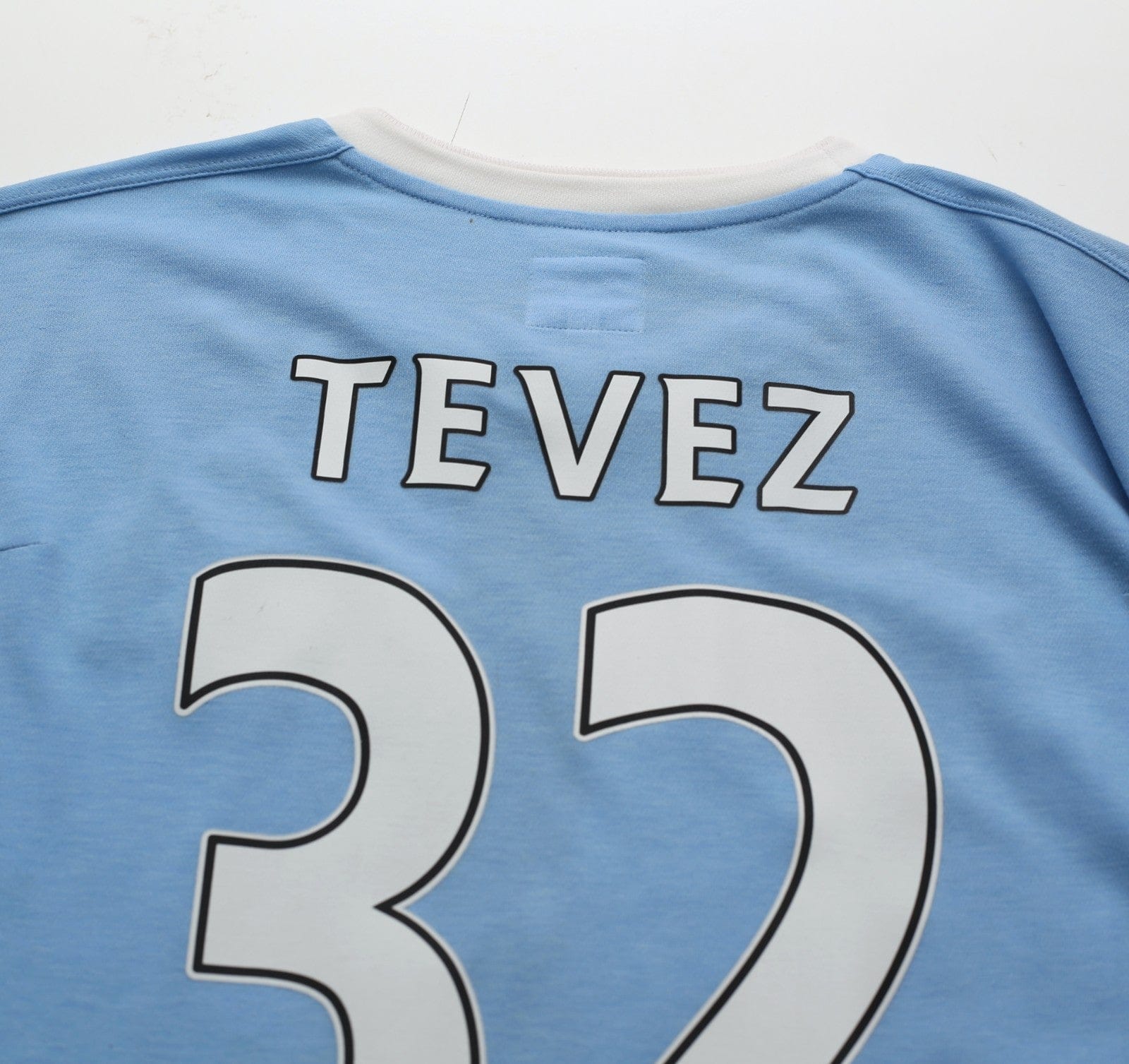 2010/11 TEVEZ #32 Manchester City Vintage Umbro Home Football Shirt (L) 44