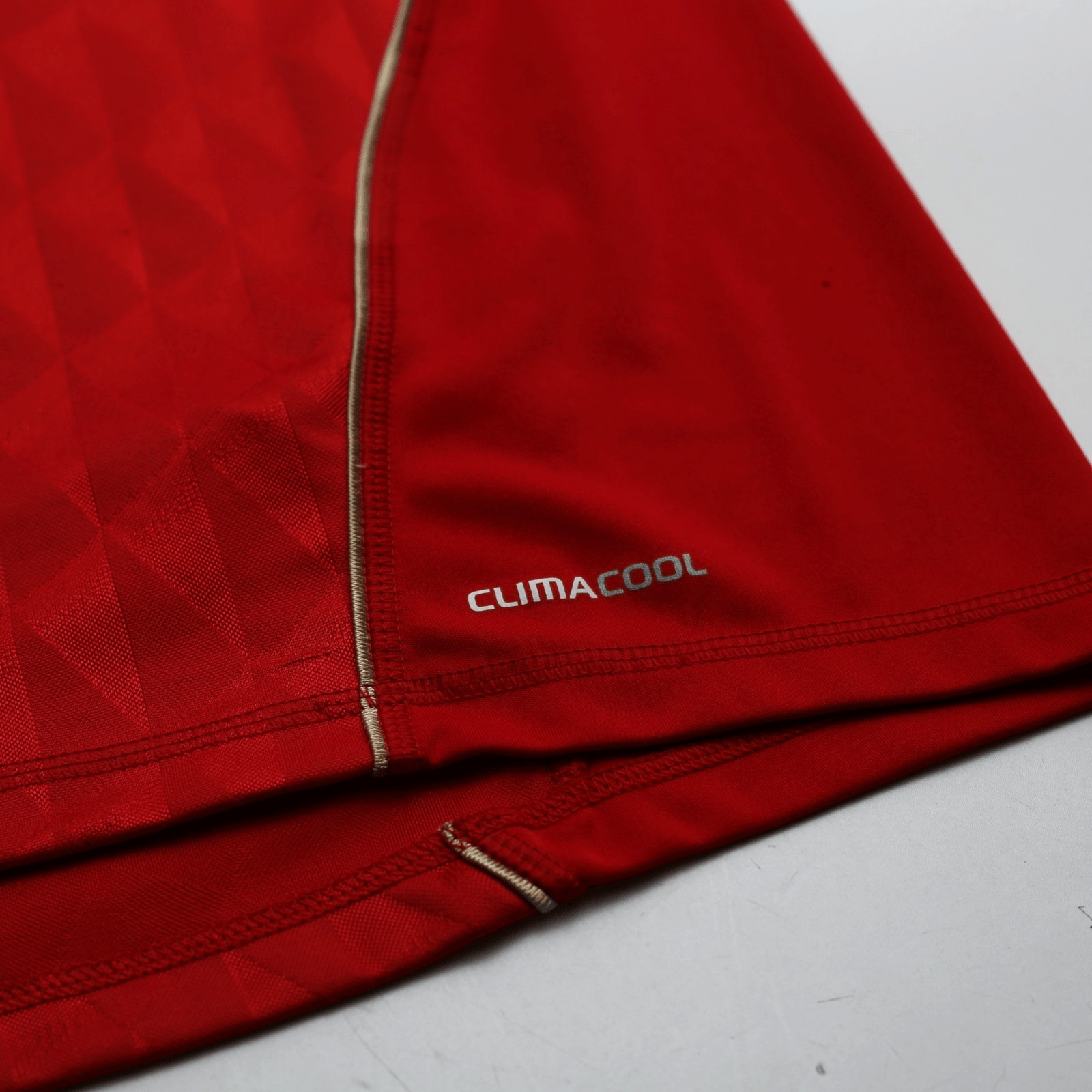 2010/12 Suarez #7 Liverpool Vintage adidas Home Football Shirt (XL)