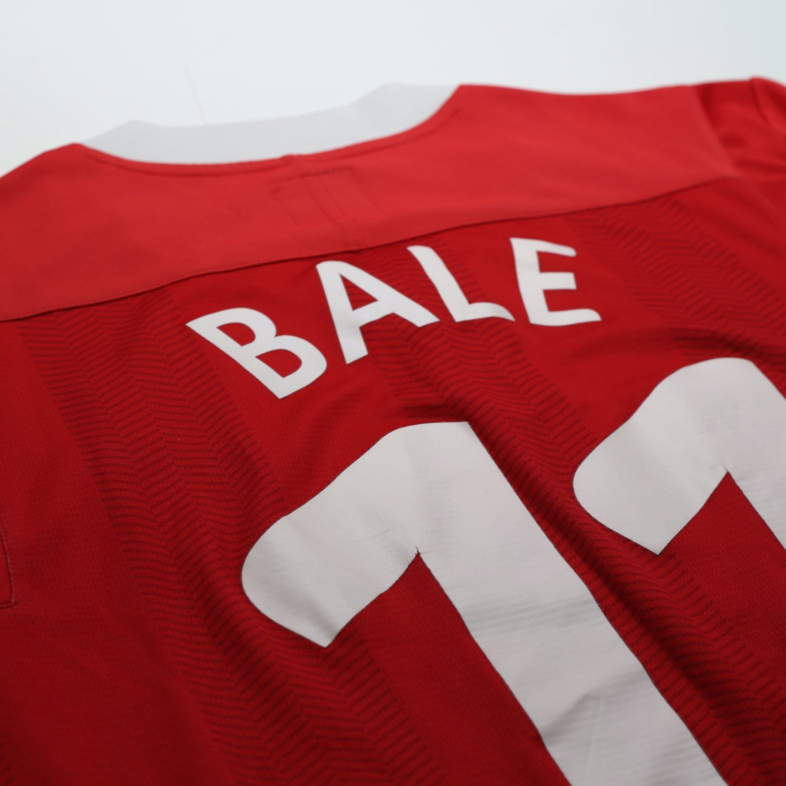 2011/12 Bale #11 Wales Vintage Umbro Home Football Shirt (S)