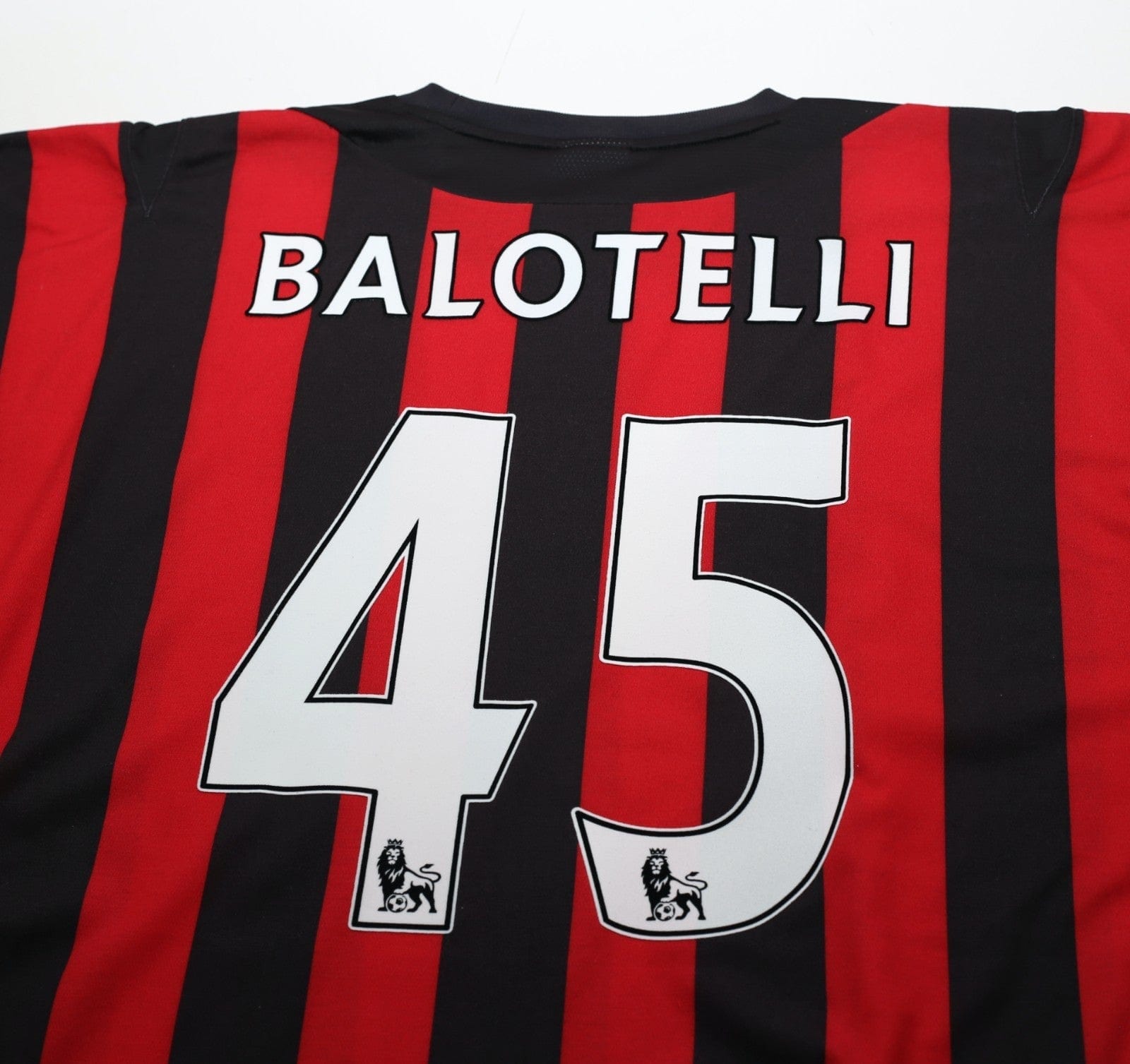 2011/12 BALOTELLI #45 Manchester City Vintage Umbro Away Football Shirt (XL) 46