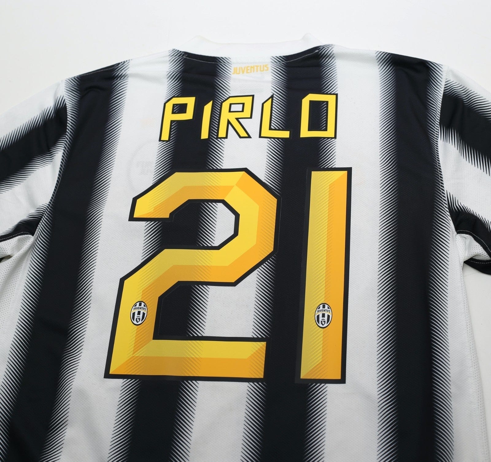 2011/12 PIRLO #21 Juventus Vintage Nike Home Football Shirt (M)