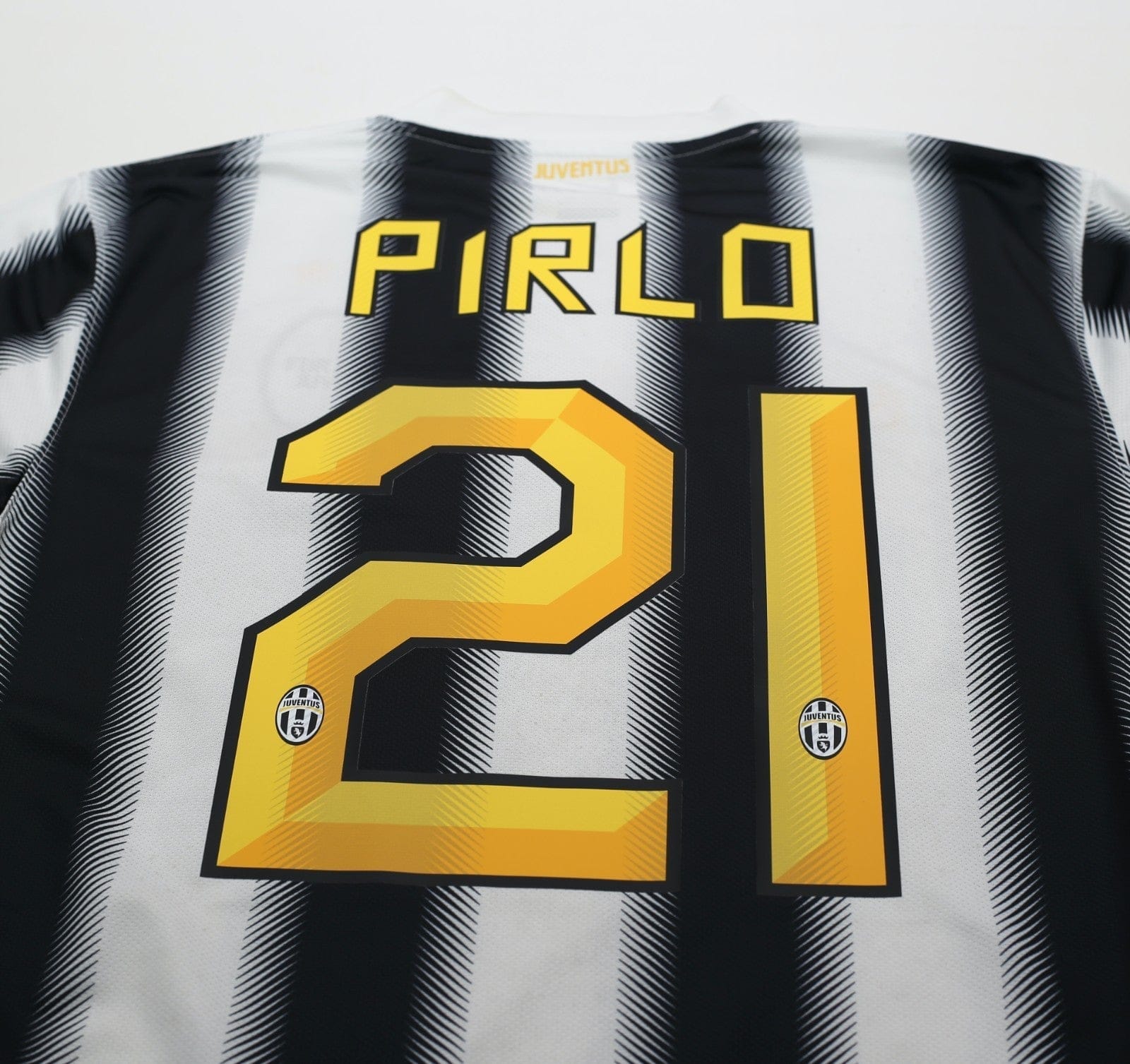 2011/12 PIRLO #21 Juventus Vintage Nike Home Football Shirt (M)