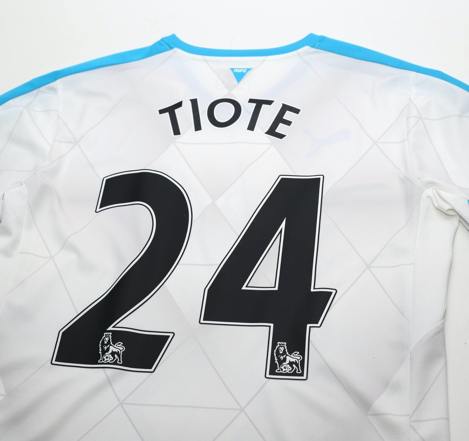 2015/16 TIOTE #24 Newcastle Utd Vintage PUMA Long Sleeve Away Football Shirt (M)