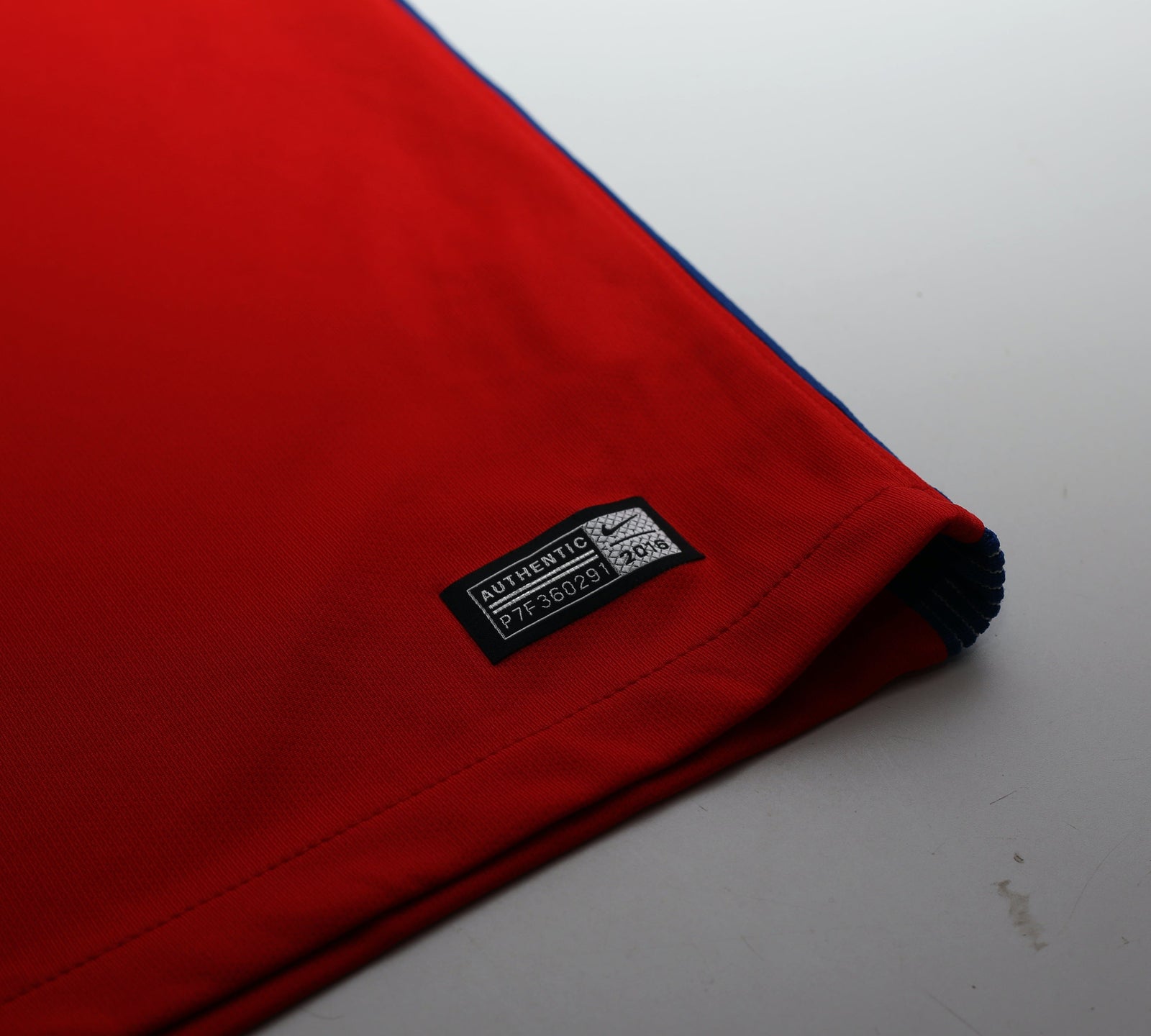 2016/17 ENGLAND Vintage Nike Away Football Shirt (L) Euro 2016