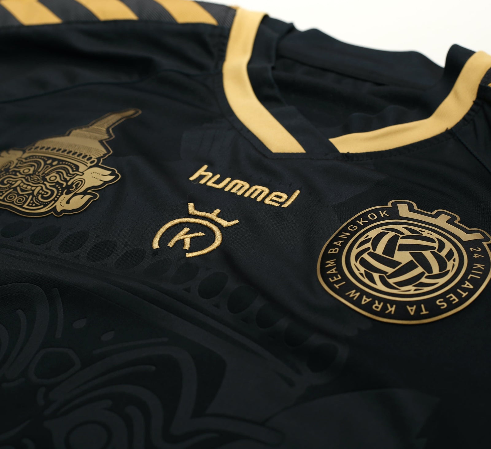 2017 24 KILATES BANGKOK Long Sleeve Home Football Shirt (M)