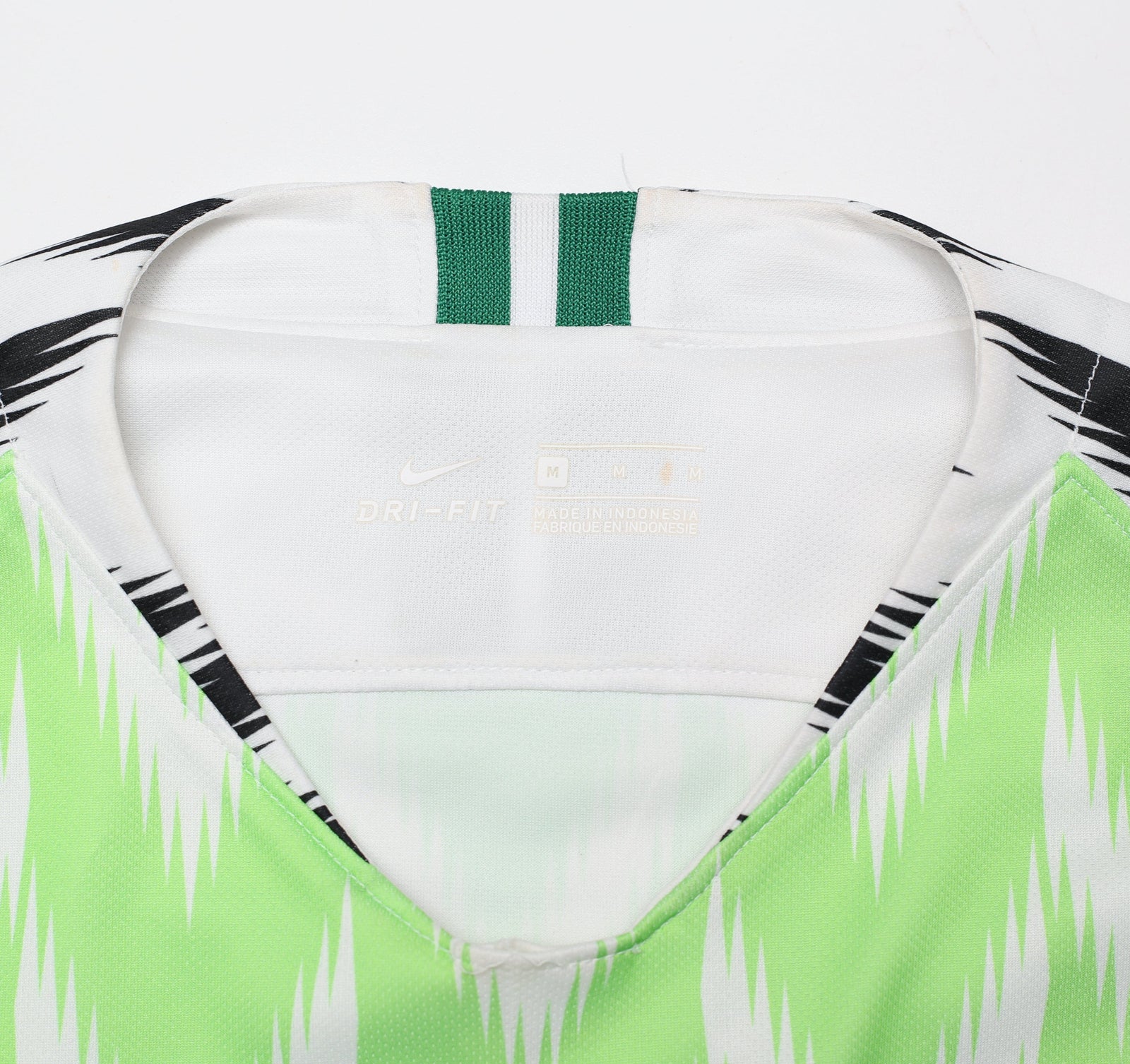 2018/19 NIGERIA Vintage Authentic Nike Home Football Shirt (M) World Cup 2018