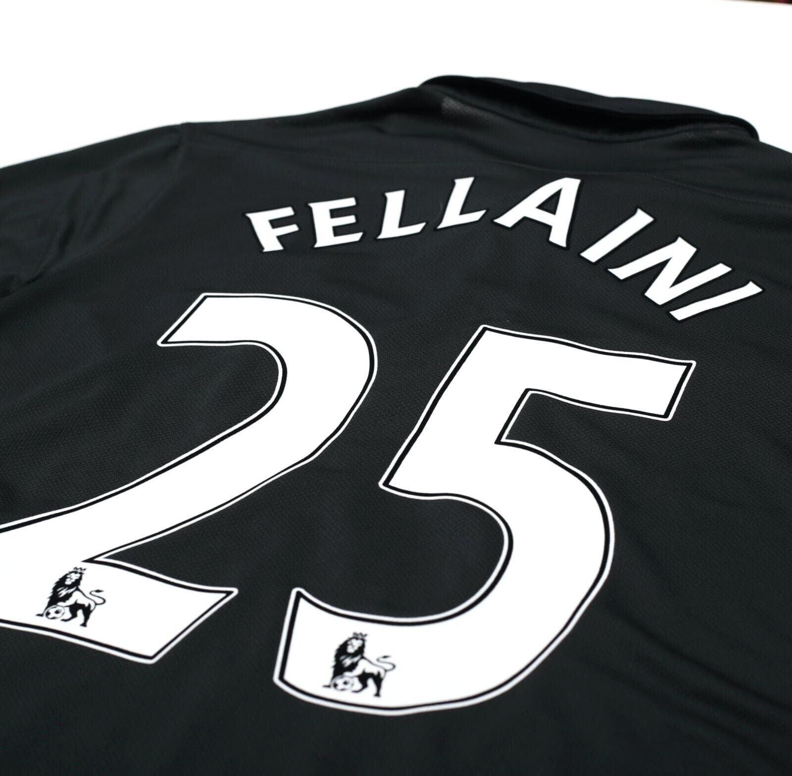 202/13 FELLAINI #2 Everton Vintage Nike Away Football Shirt Jersey (M)